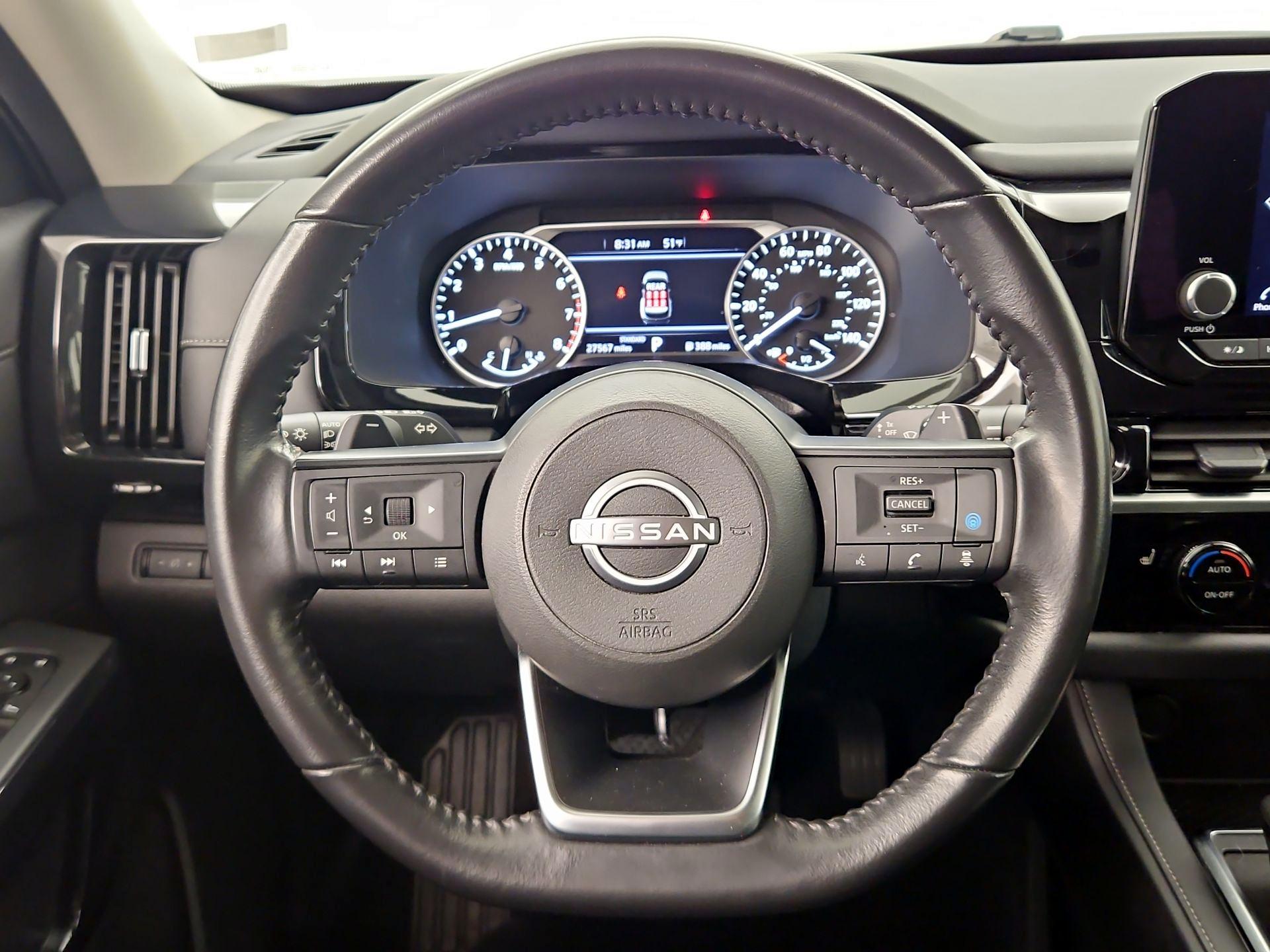 Thumbnail: 2024 Nissan Pathfinder - 10