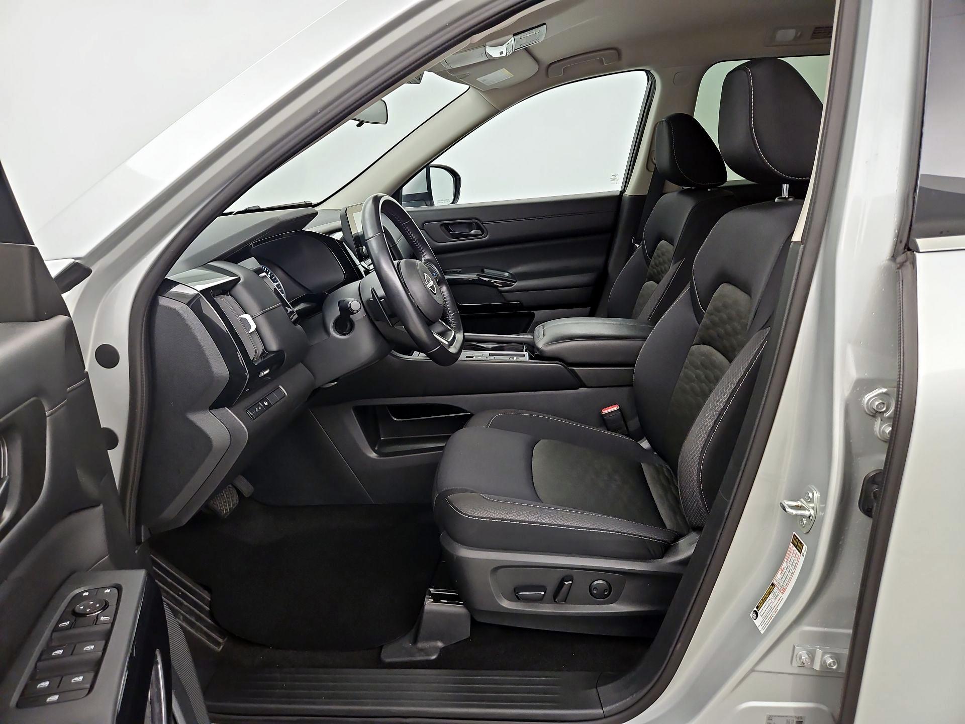 Thumbnail: 2024 Nissan Pathfinder - 11