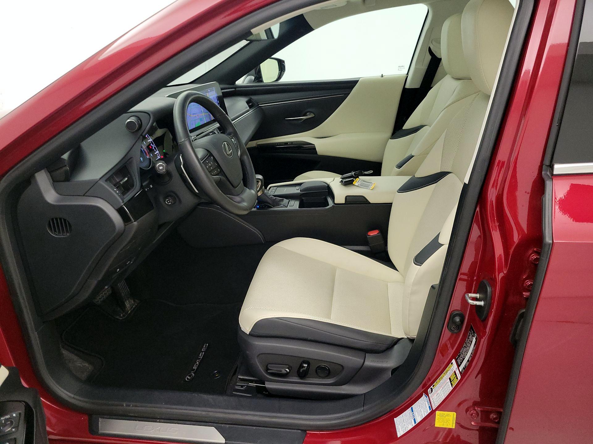 Thumbnail: 2022 Lexus ES - 11