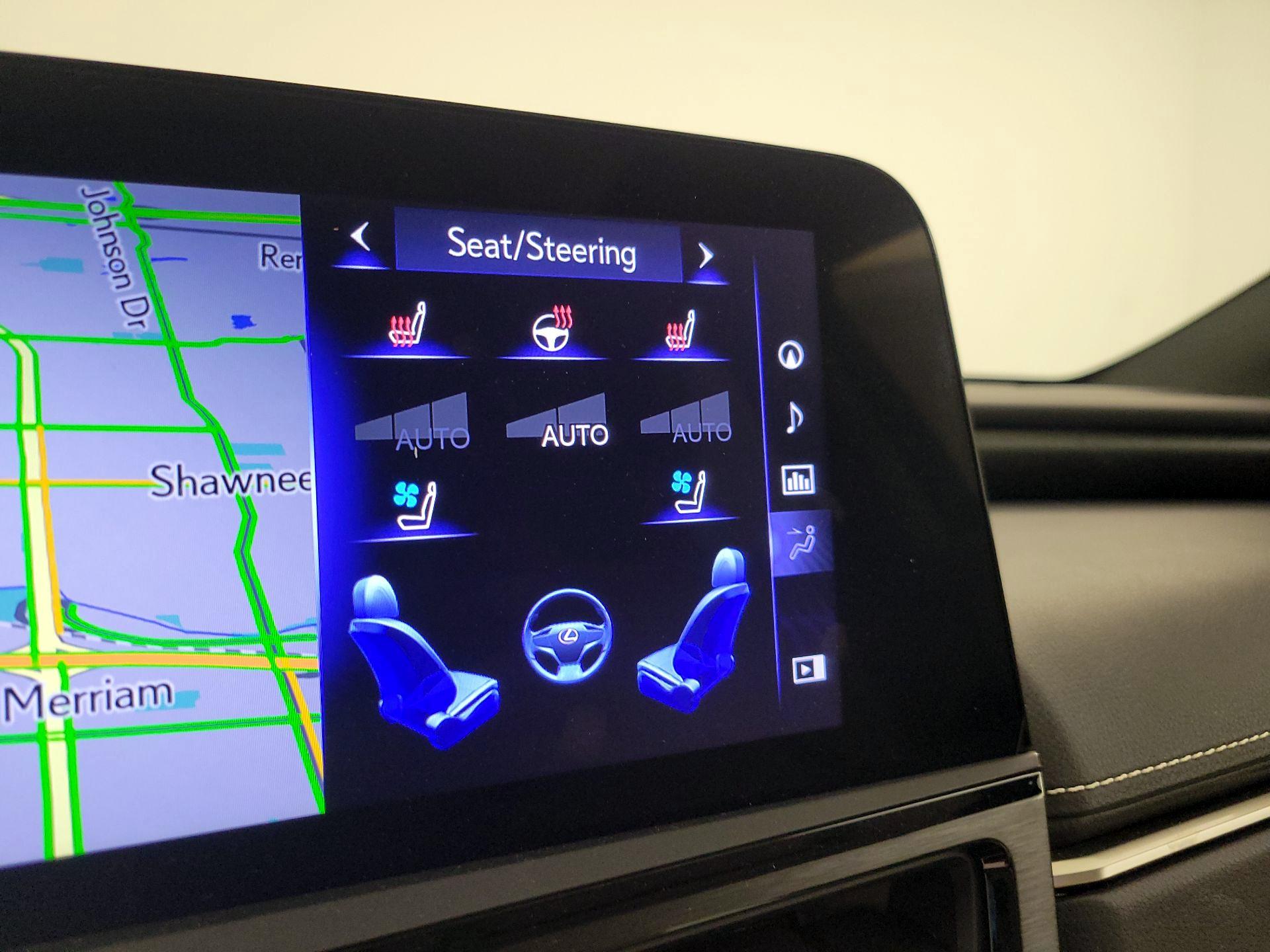 Thumbnail: 2022 Lexus ES - 16