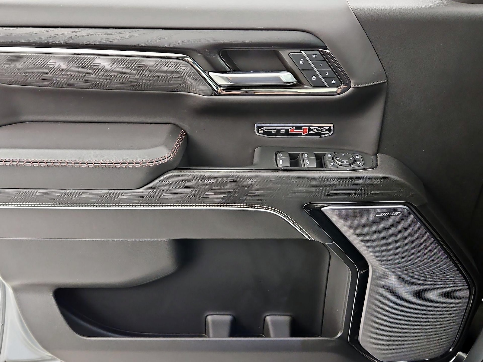 2024 GMC Sierra 1500 AT4X - Photo 13