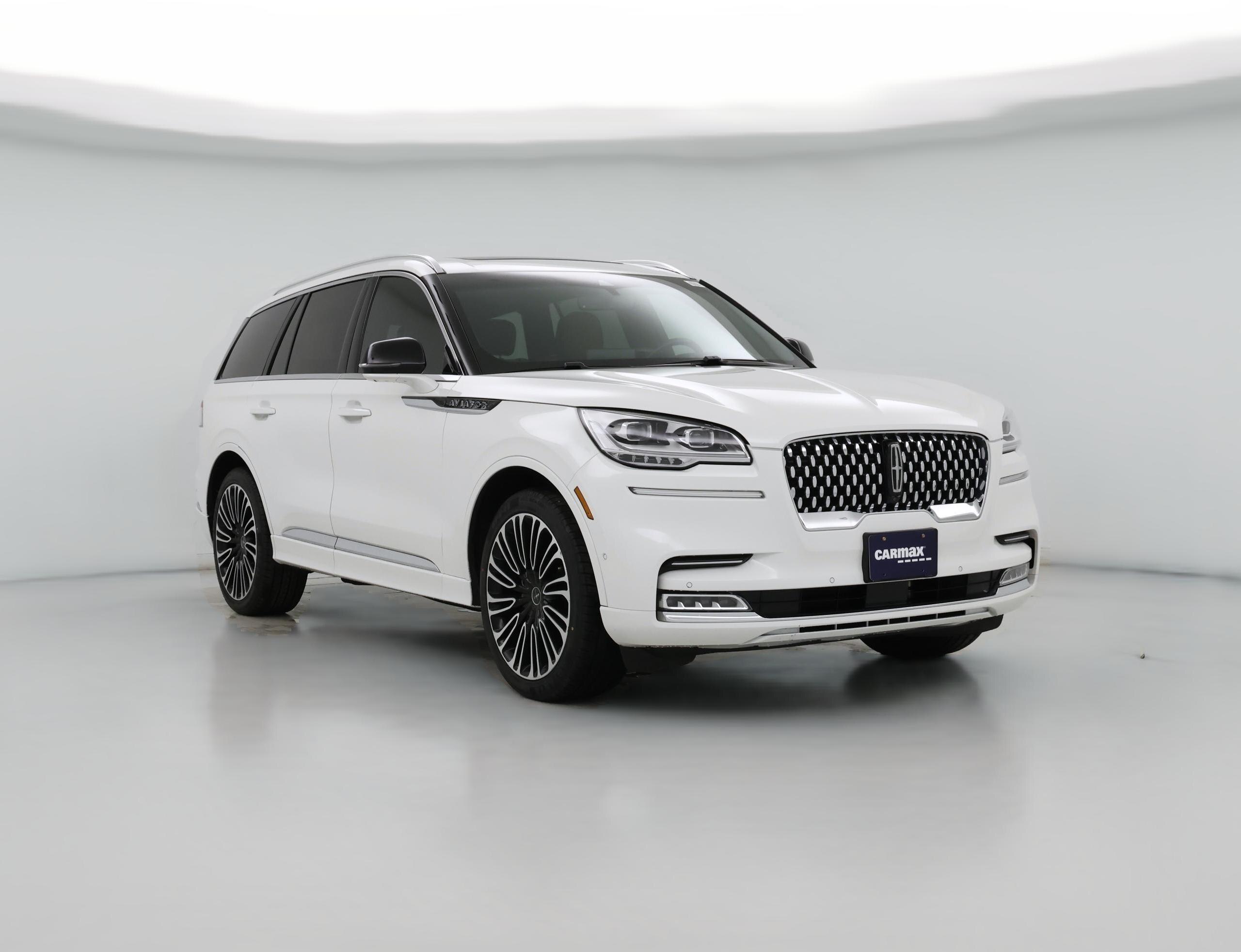 Thumbnail: 2023 Lincoln Aviator - 1