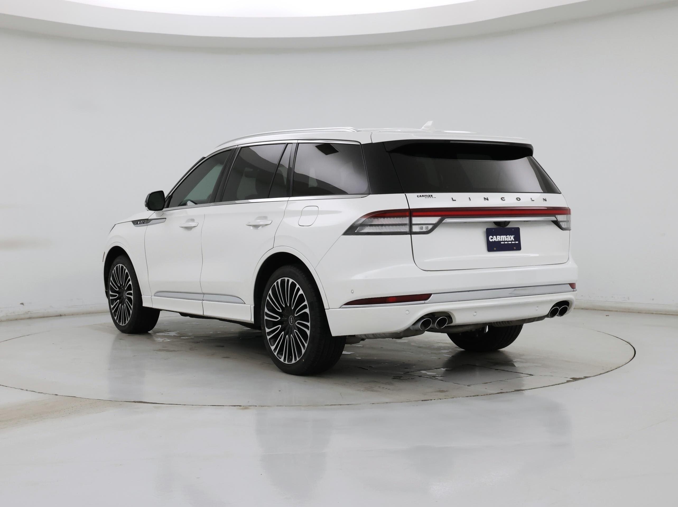 Thumbnail: 2023 Lincoln Aviator - 2