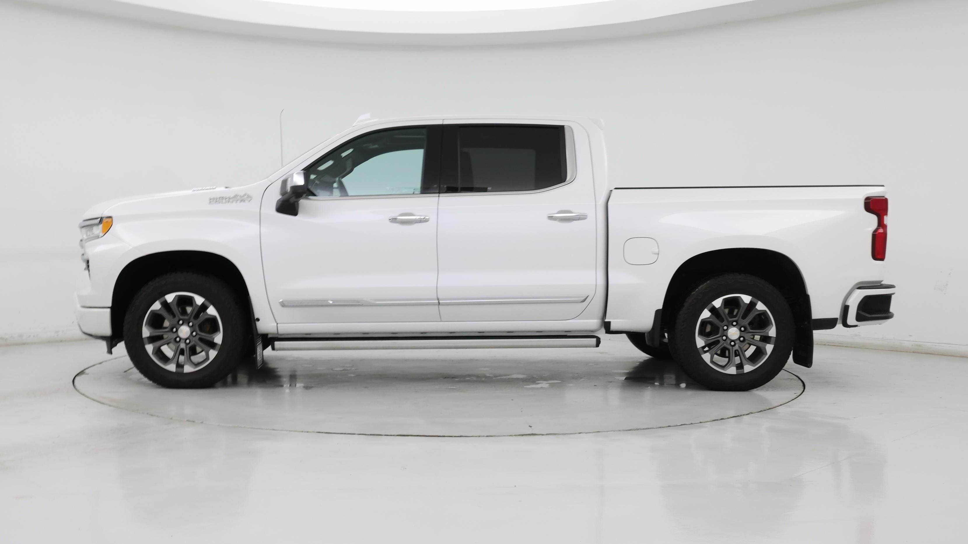 Thumbnail: 2023 Chevrolet Silverado 1500 - 3