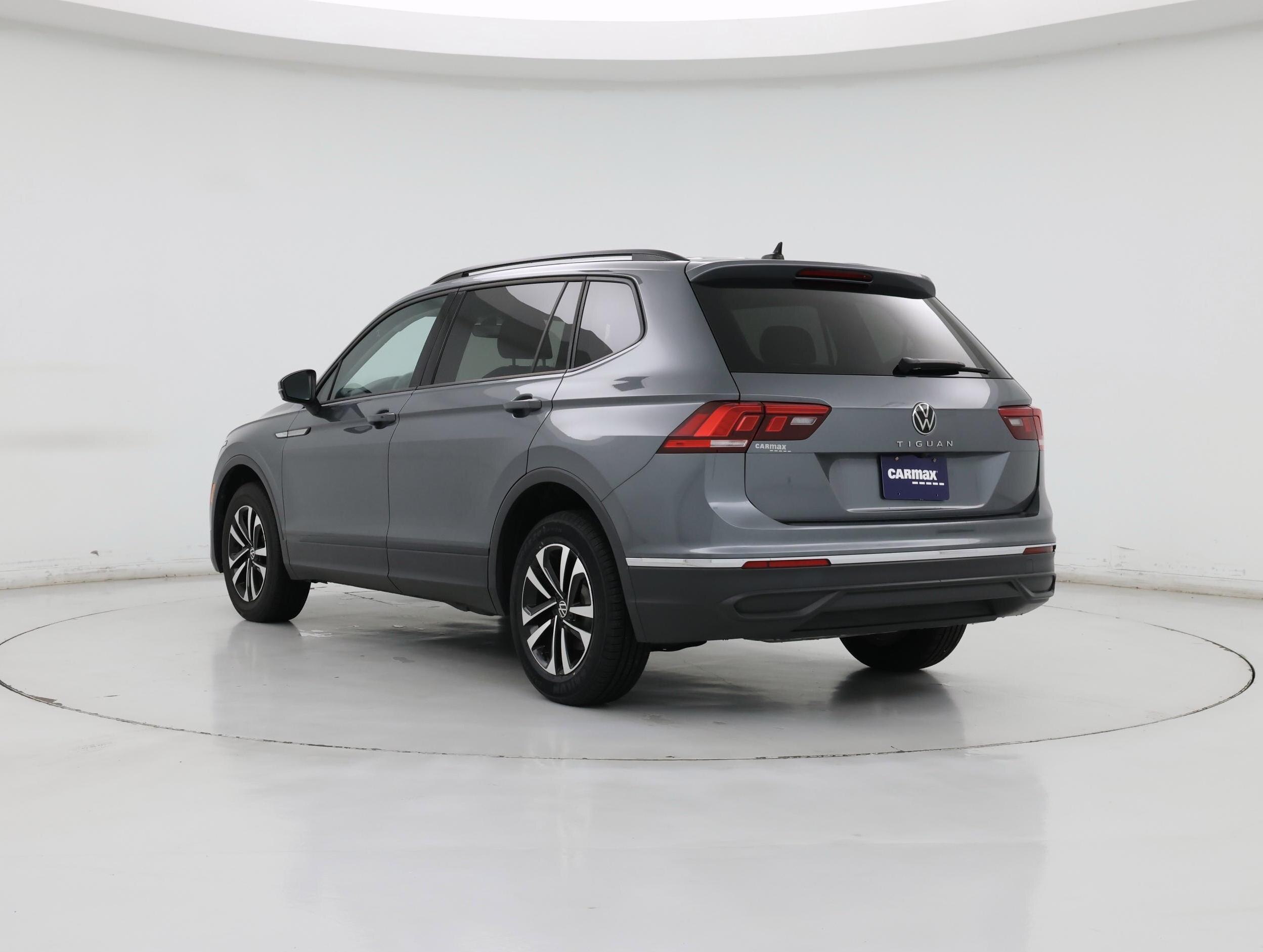 Thumbnail: 2023 Volkswagen Tiguan - 2