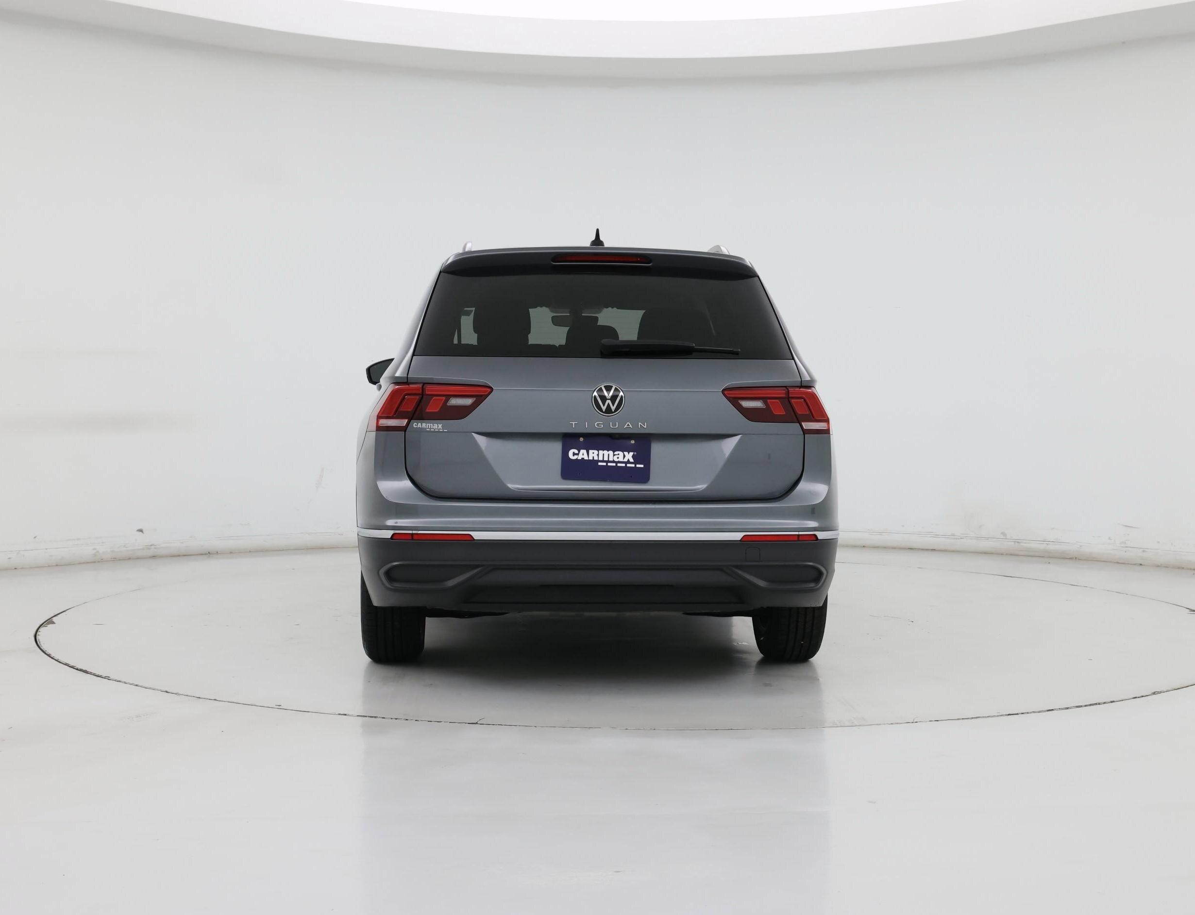 Thumbnail: 2023 Volkswagen Tiguan - 6
