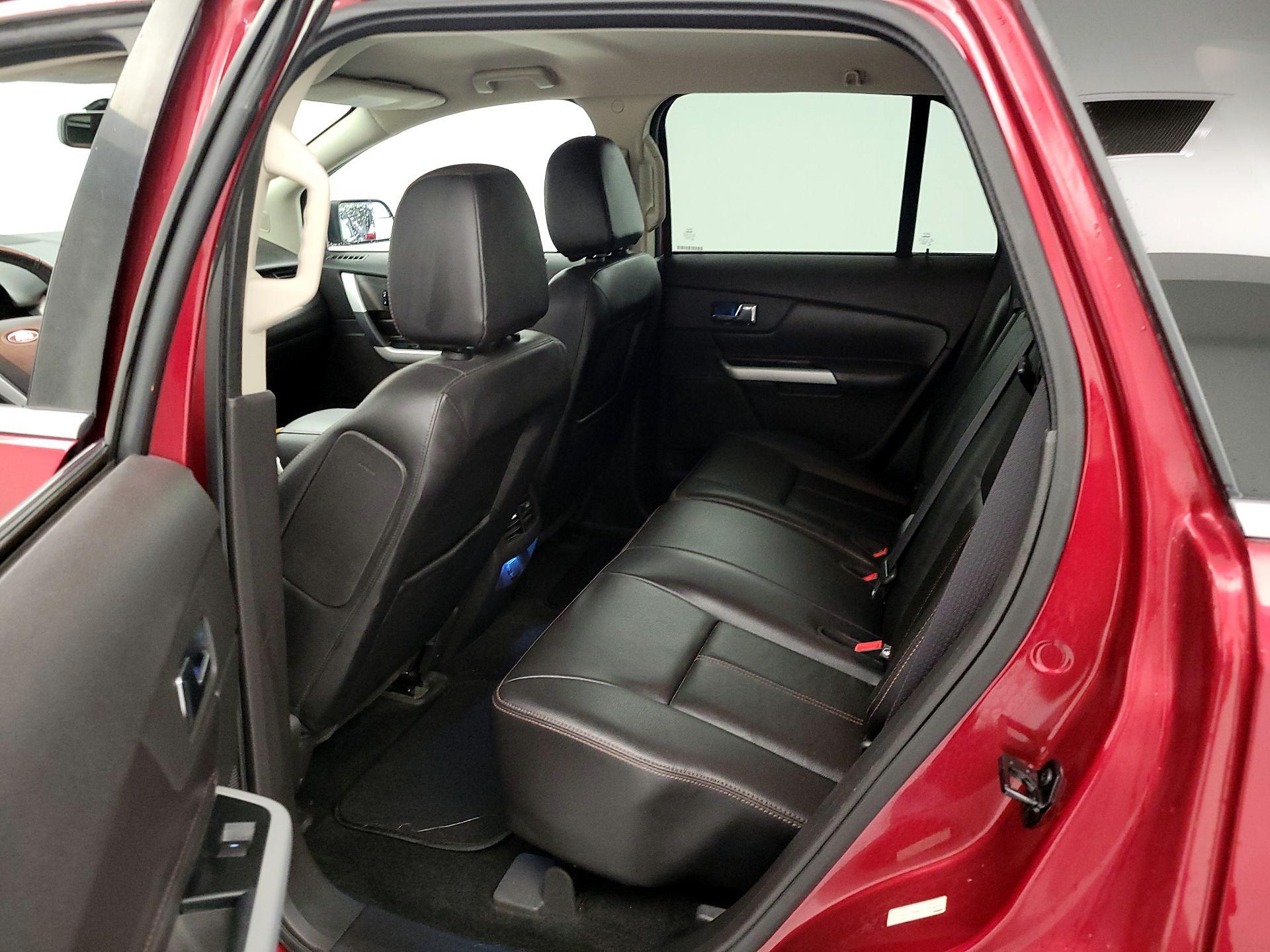 Thumbnail: 2014 Ford Edge - 19