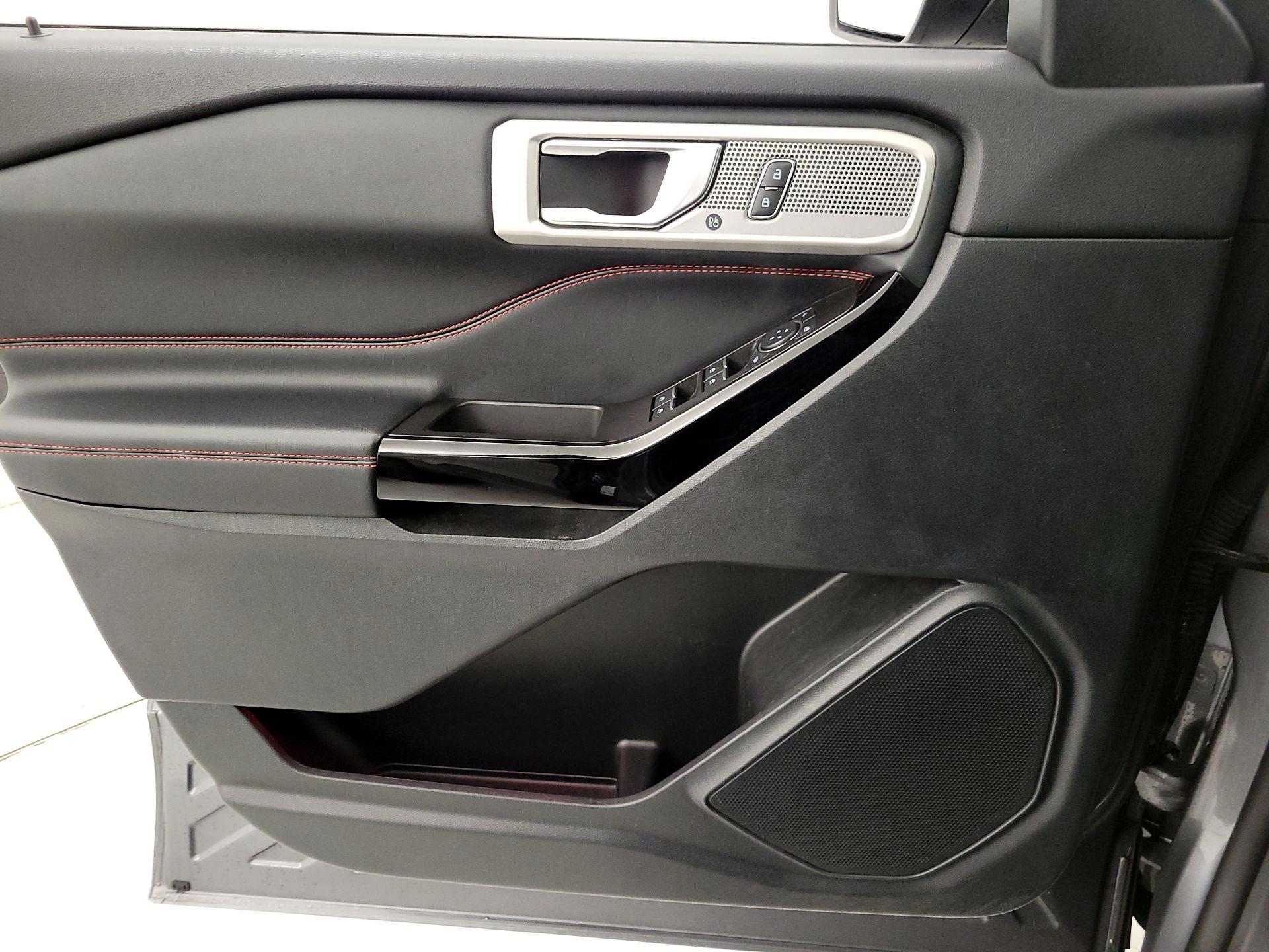 Thumbnail: 2022 Ford Explorer - 12