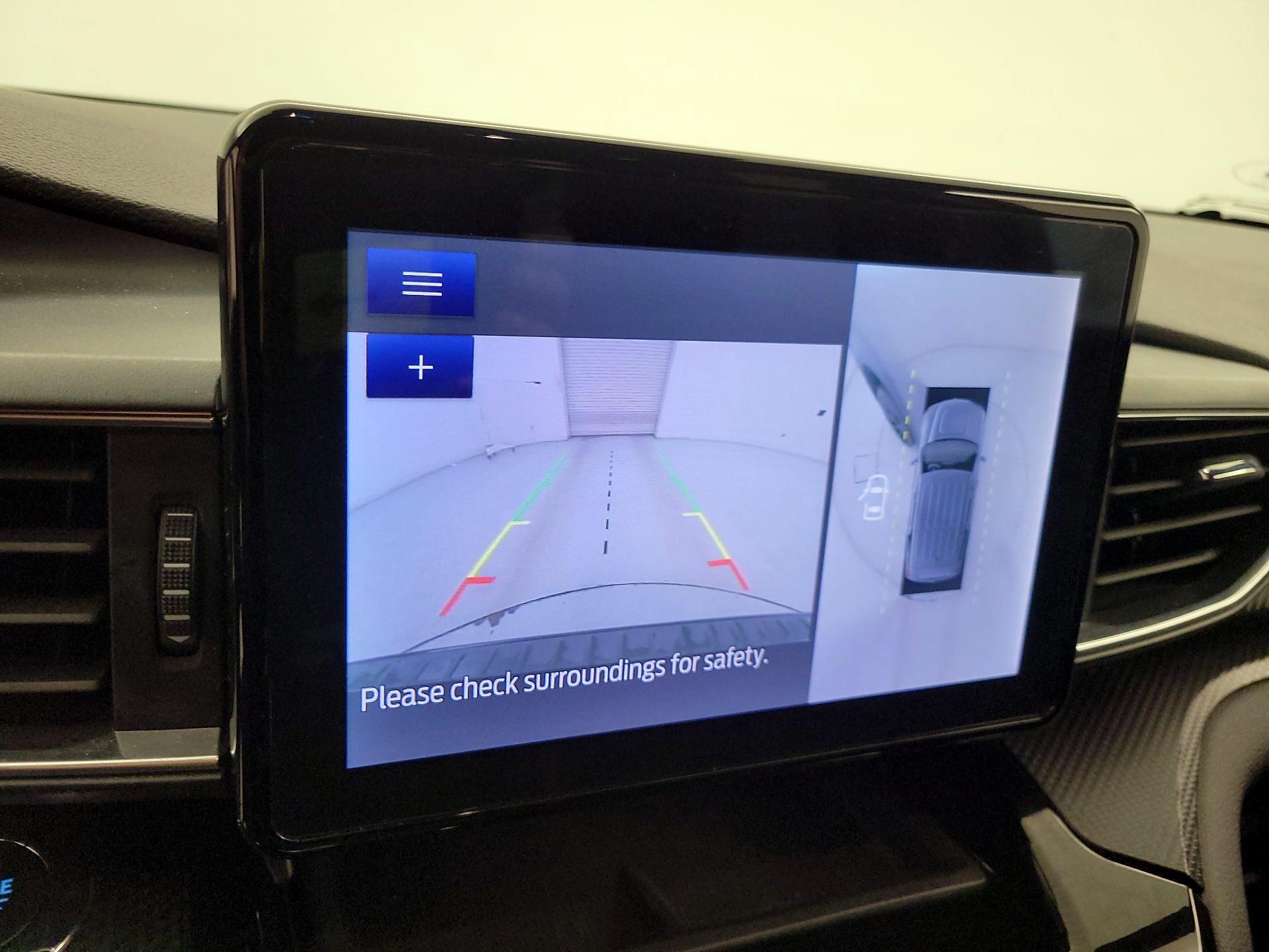 Thumbnail: 2022 Ford Explorer - 14