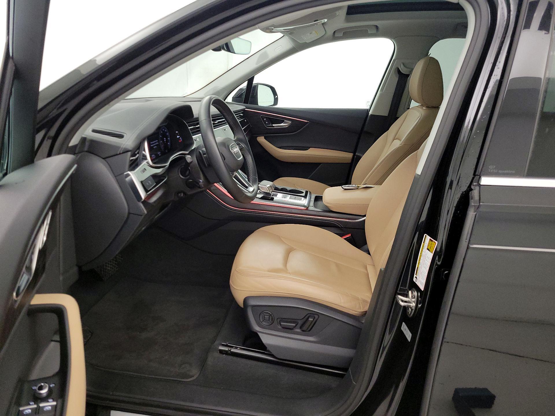 Thumbnail: 2025 Audi Q7 - 11