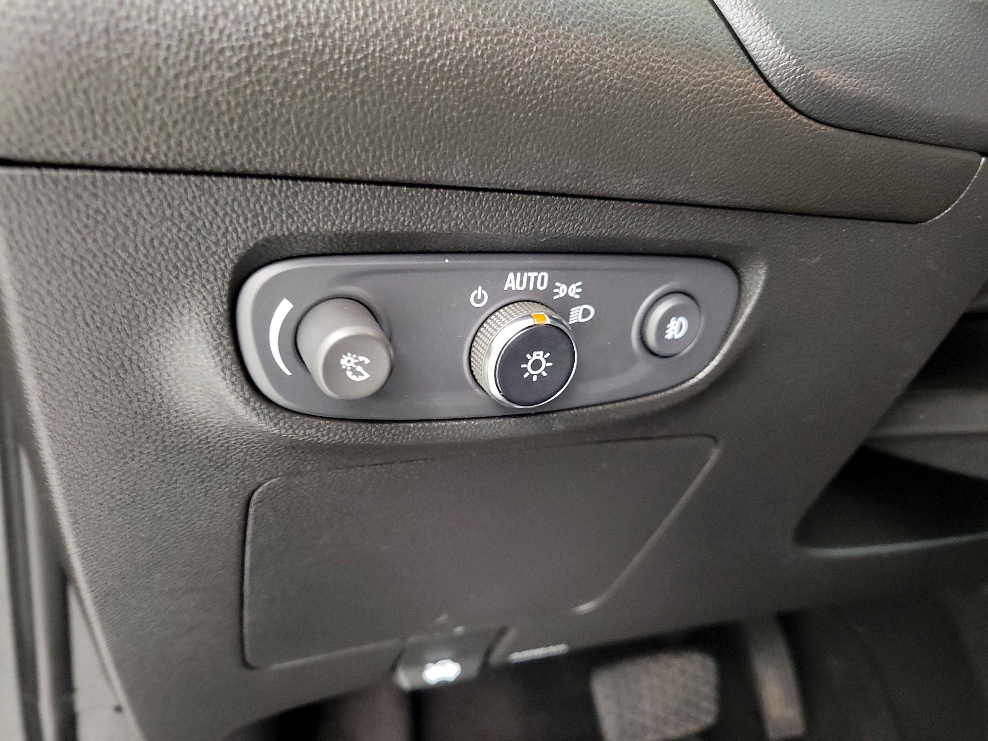 Thumbnail: 2021 Buick Encore GX - 13