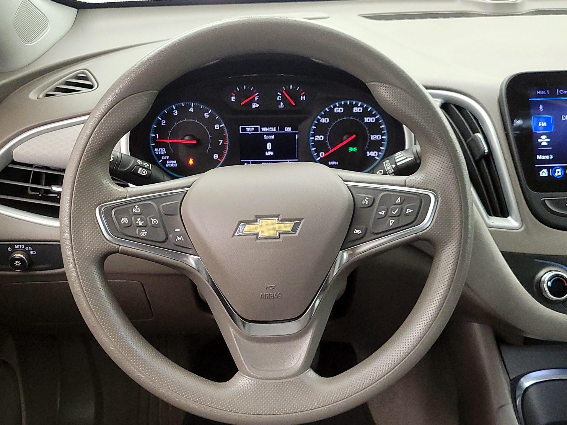 Thumbnail: 2024 Chevrolet Malibu - 10