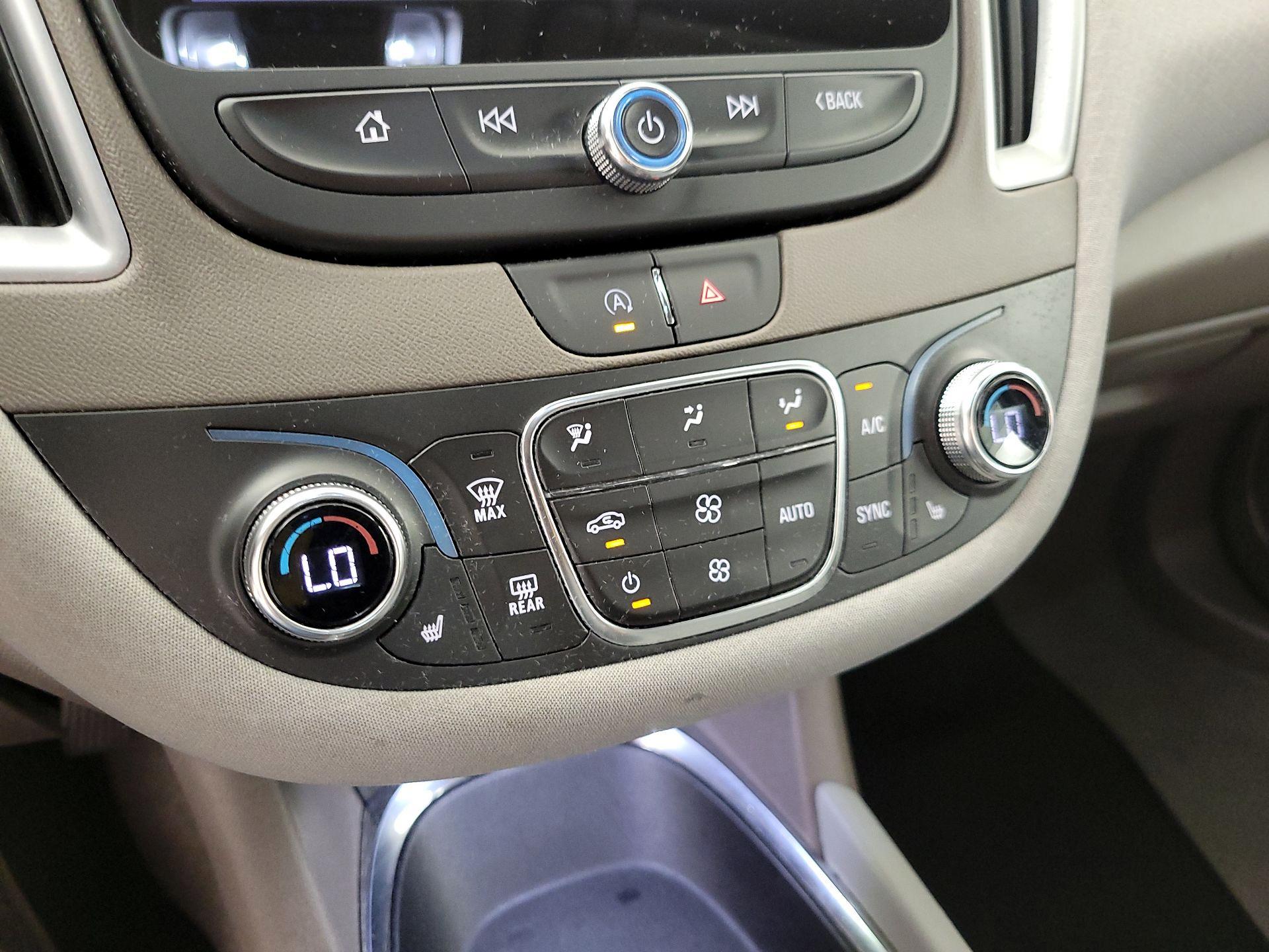 Thumbnail: 2024 Chevrolet Malibu - 16