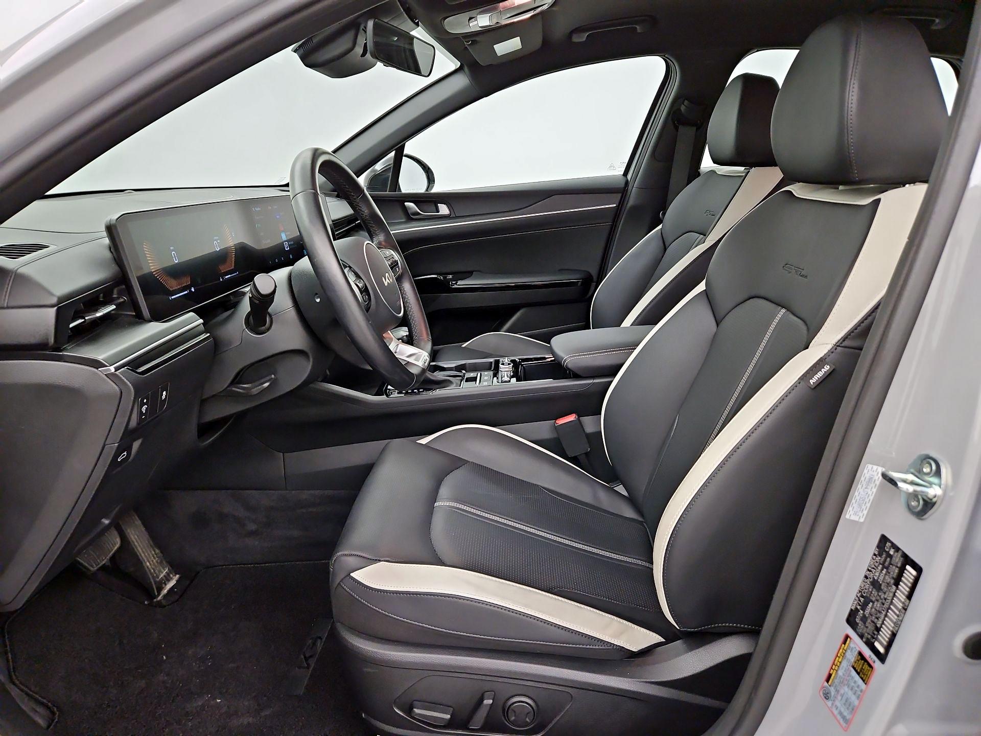 Thumbnail: 2025 Kia K5 - 11