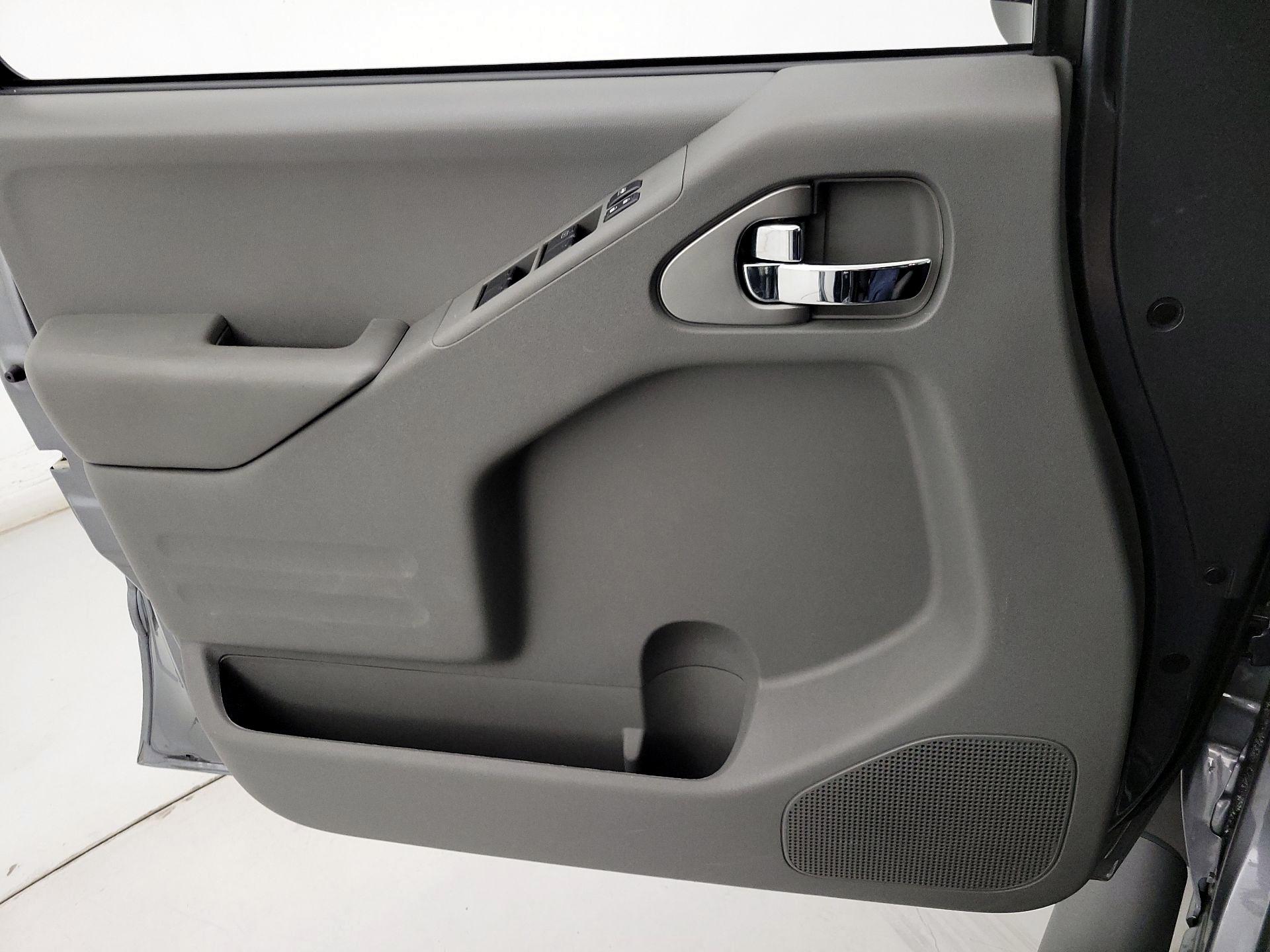 Thumbnail: 2020 Nissan Frontier - 12