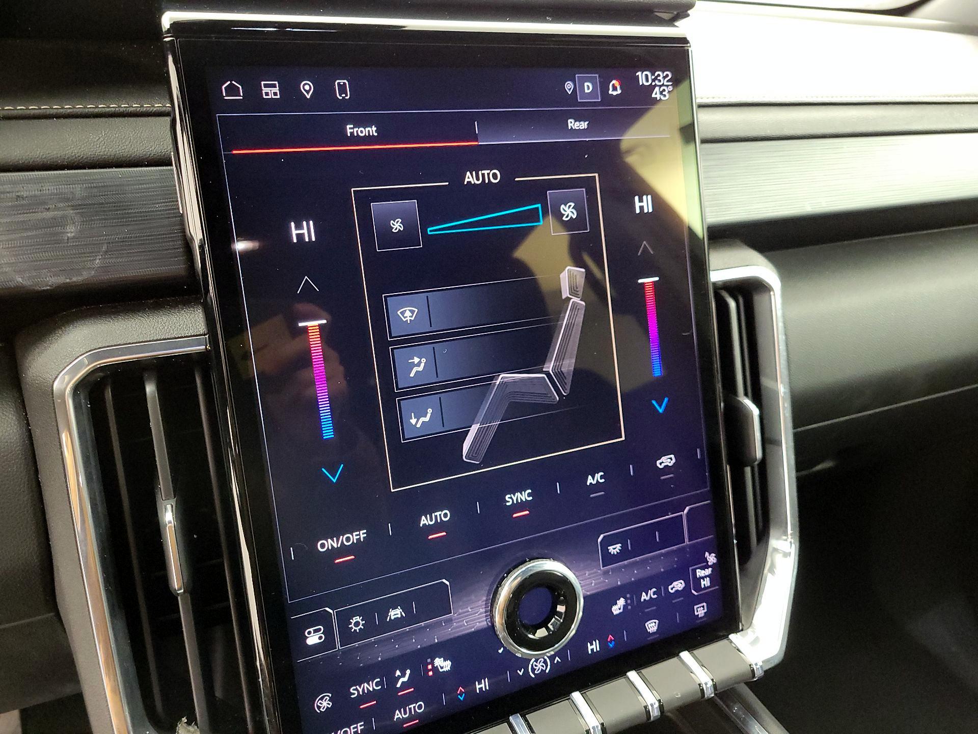 Thumbnail: 2024 GMC Acadia - 16