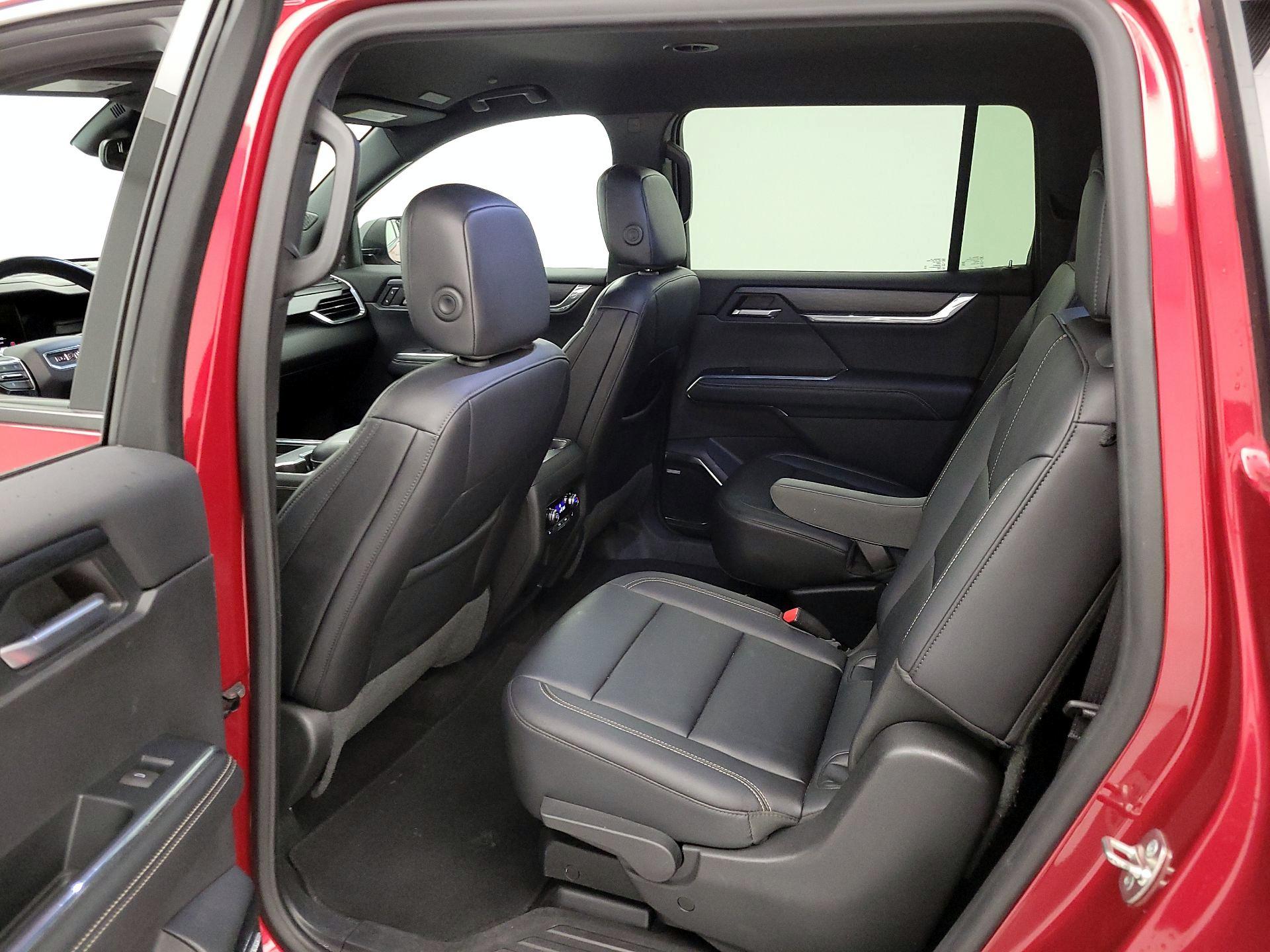 Thumbnail: 2024 GMC Acadia - 19