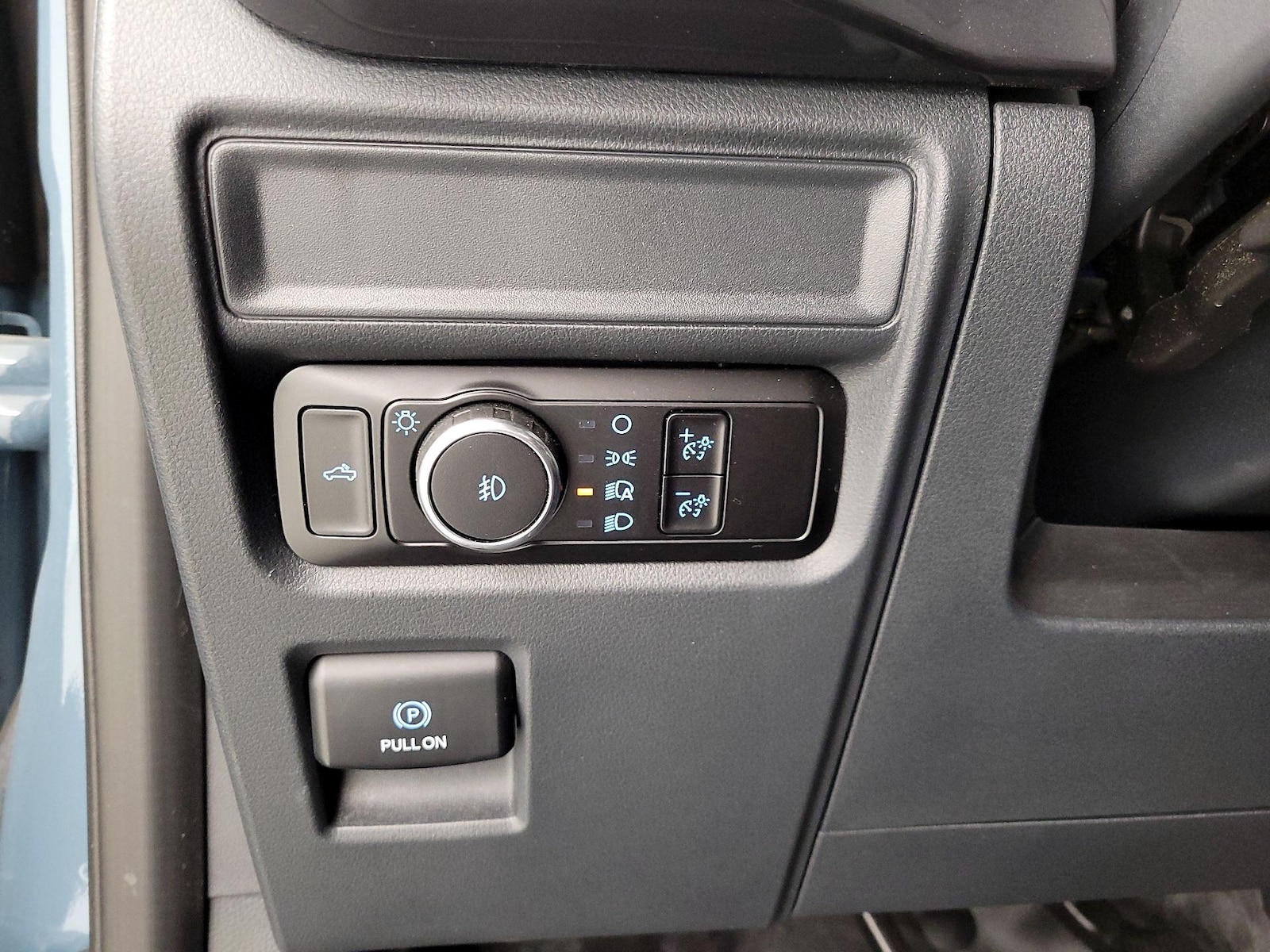 2023 Ford F-150 XL - Photo 14