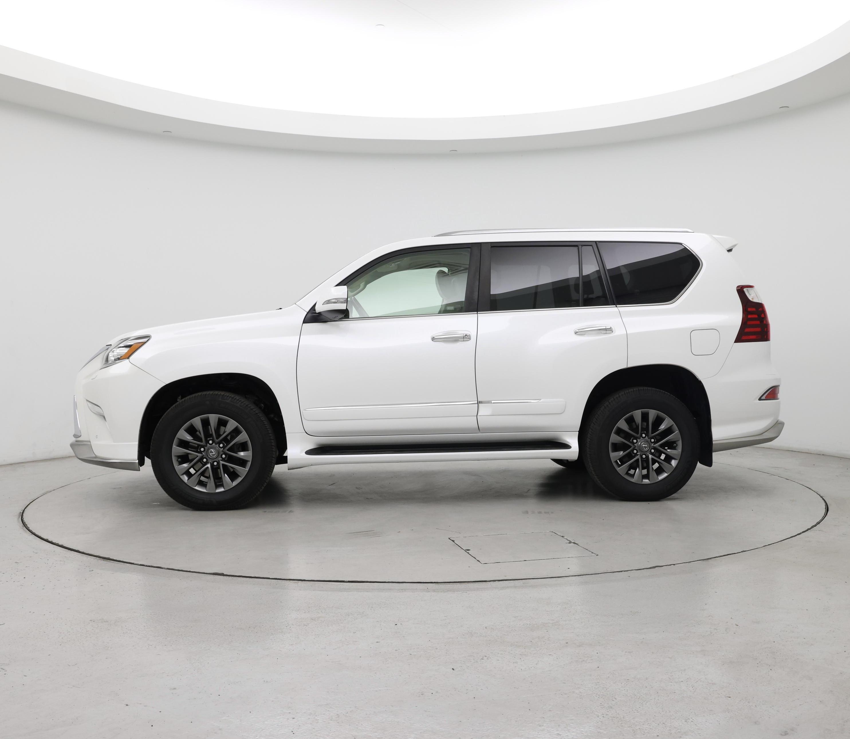 Thumbnail: 2017 Lexus GX - 3