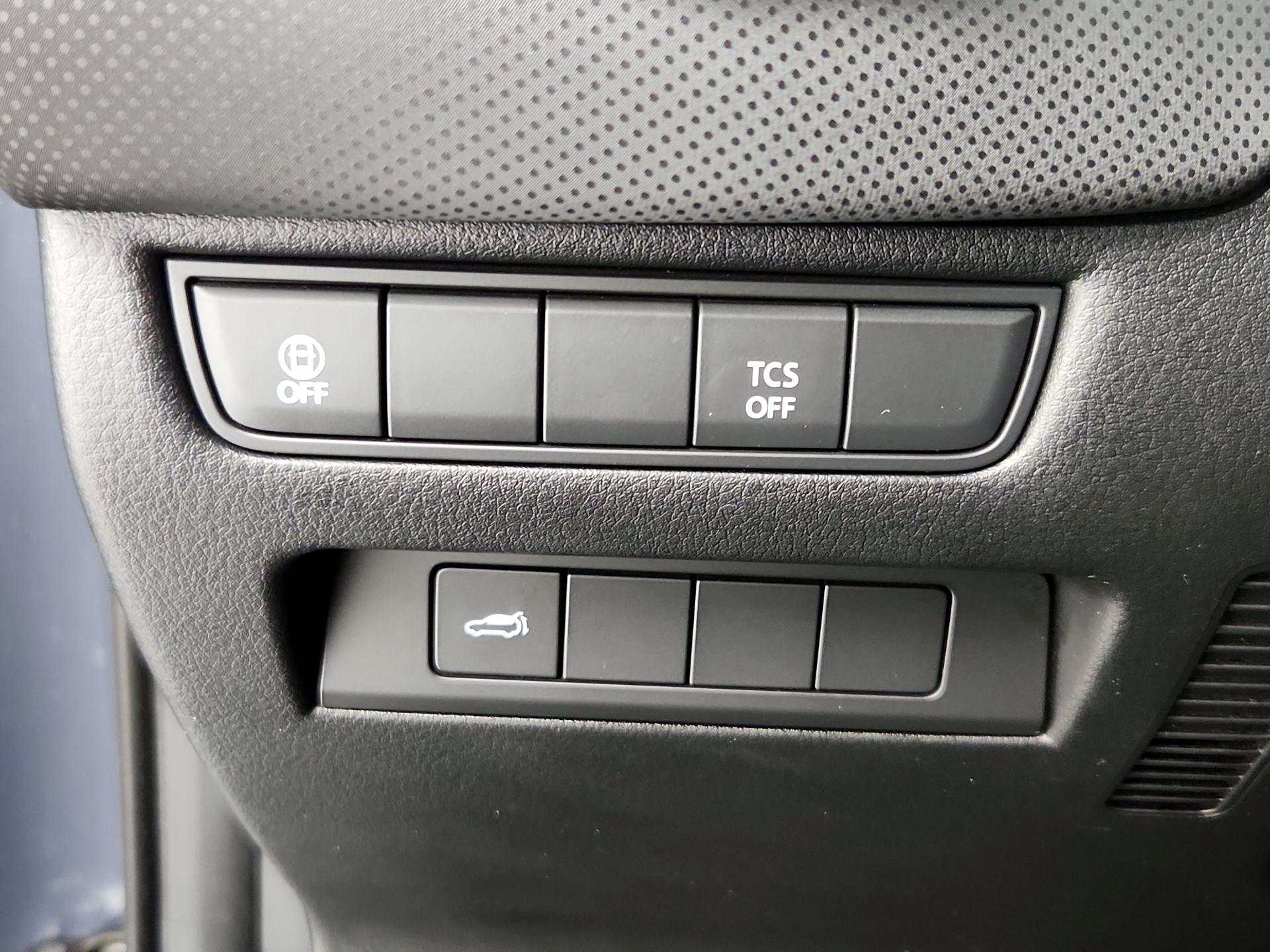 Thumbnail: 2025 Mazda CX-50 - 13