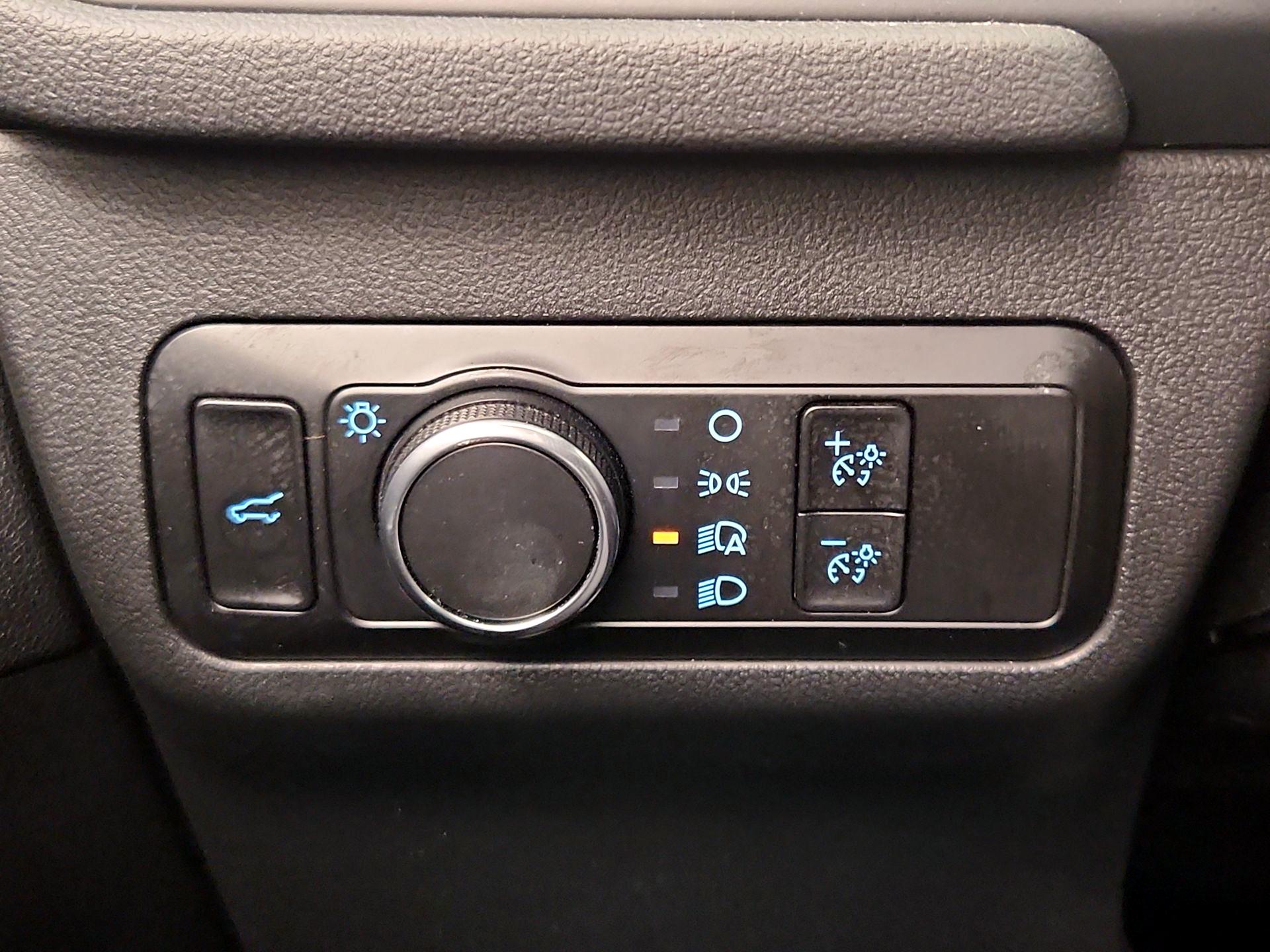 Thumbnail: 2023 Ford Escape - 13