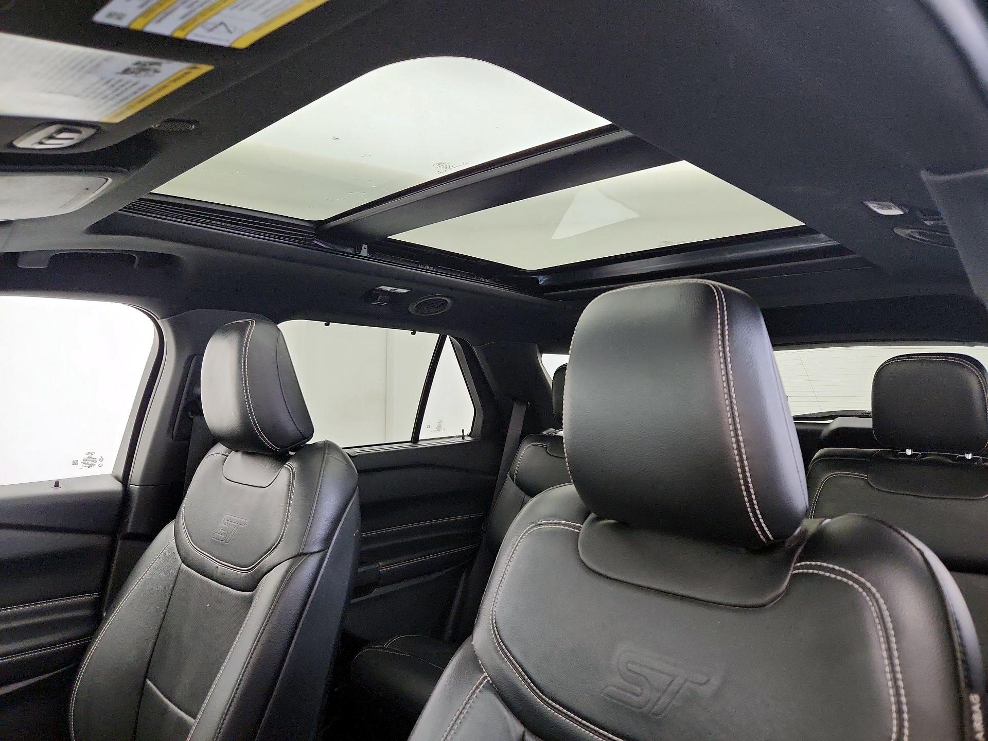 Thumbnail: 2020 Ford Explorer - 20