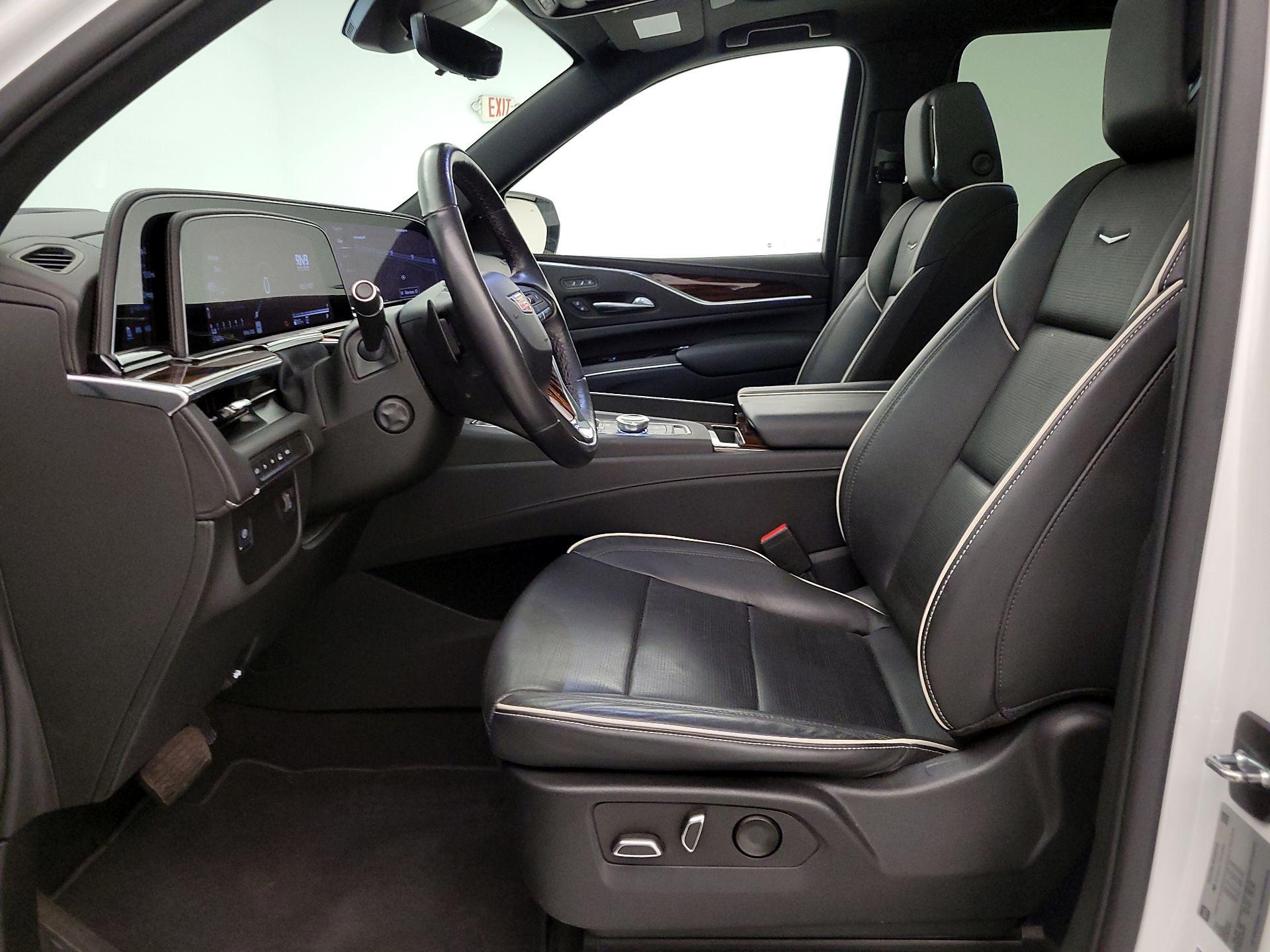 Thumbnail: 2023 Cadillac Escalade - 11