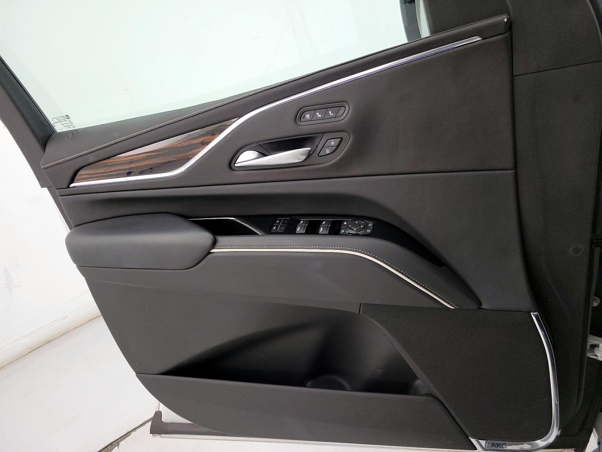 Thumbnail: 2023 Cadillac Escalade - 12