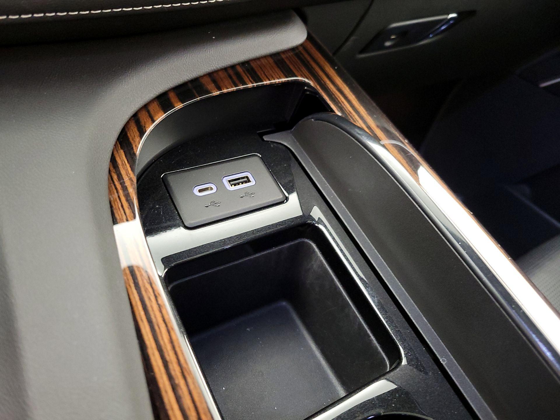 Thumbnail: 2023 Cadillac Escalade - 19