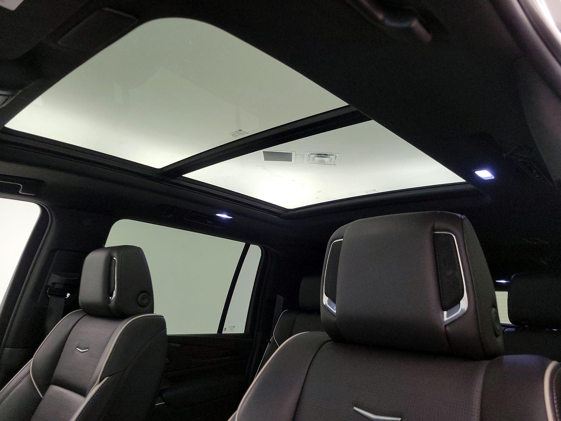 Thumbnail: 2023 Cadillac Escalade - 20