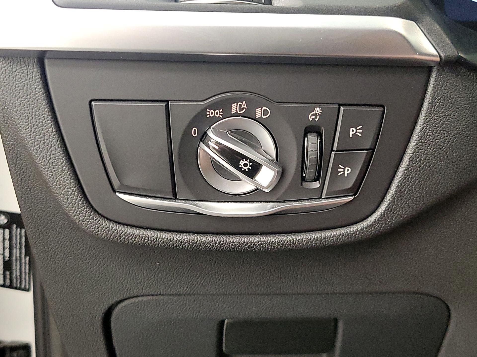 Thumbnail: 2023 BMW X3 - 13