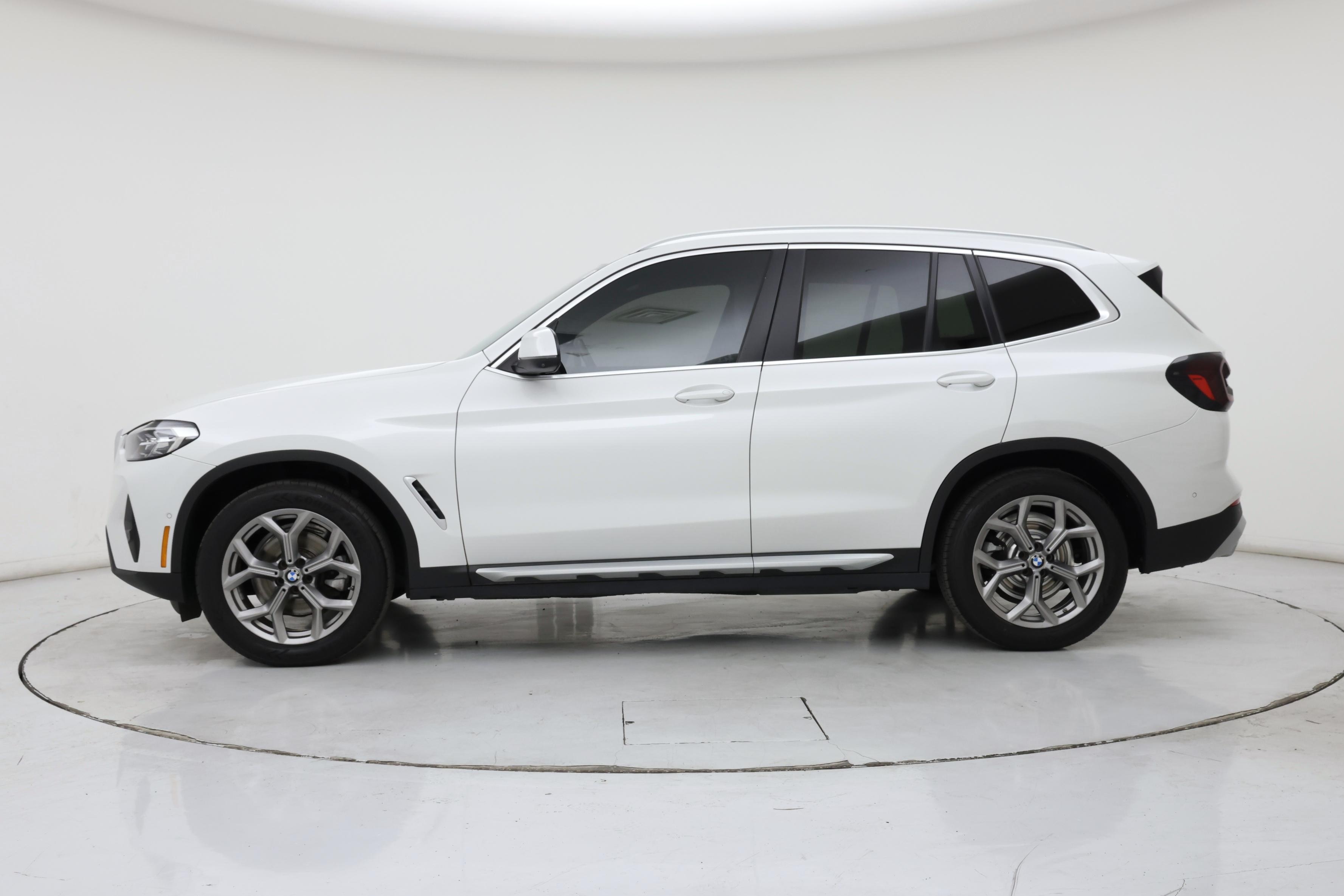 Thumbnail: 2023 BMW X3 - 3