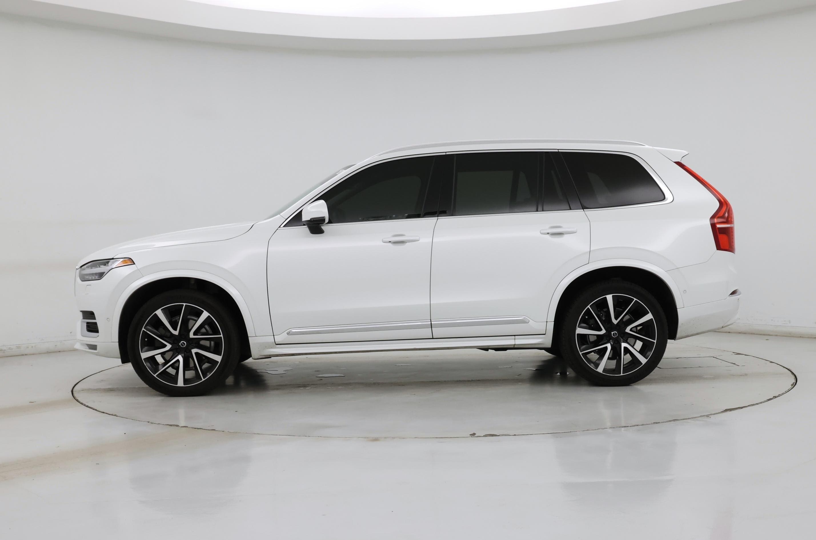 Thumbnail: 2023 Volvo XC90 - 3