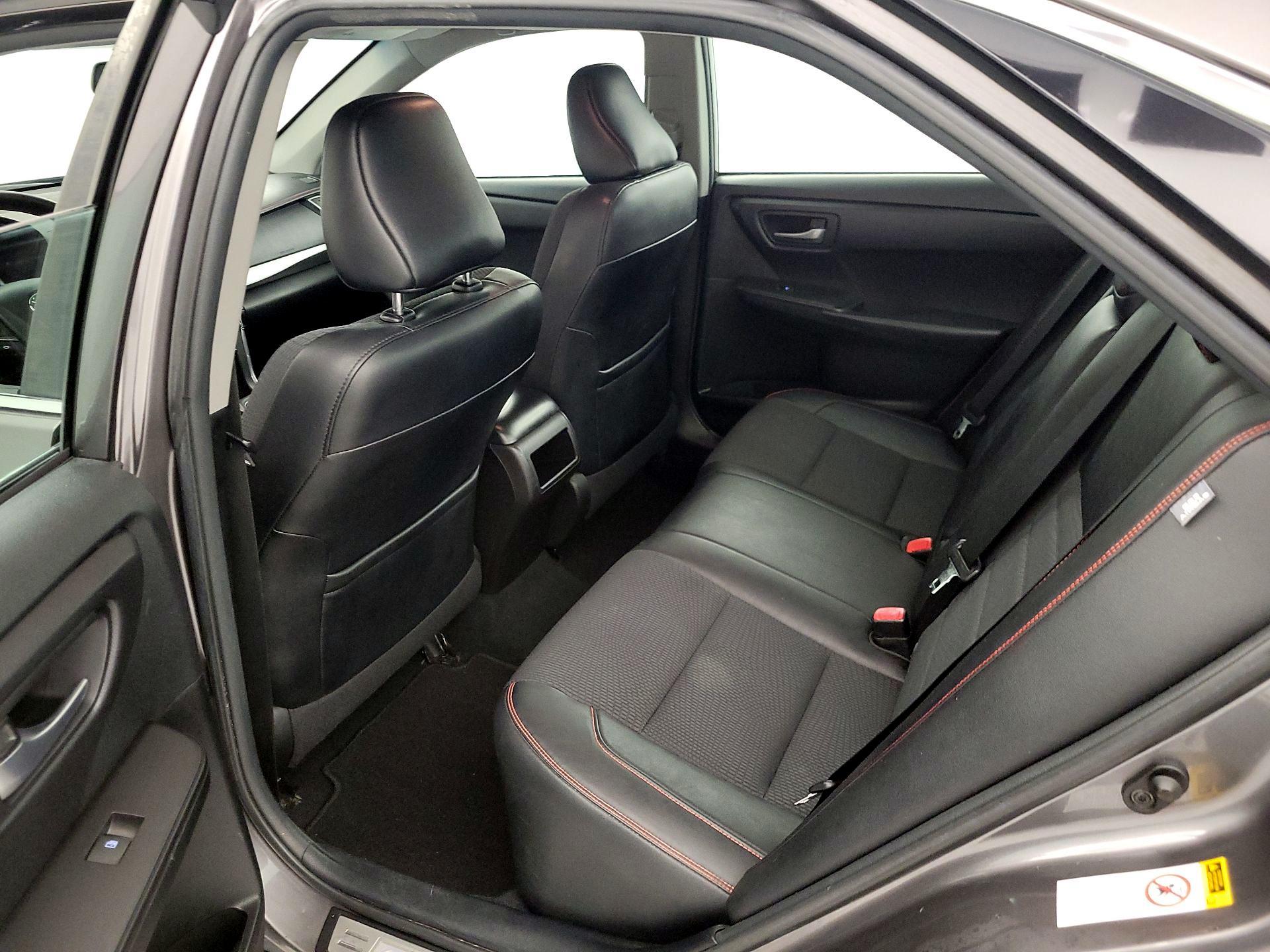 Thumbnail: 2016 Toyota Camry - 19