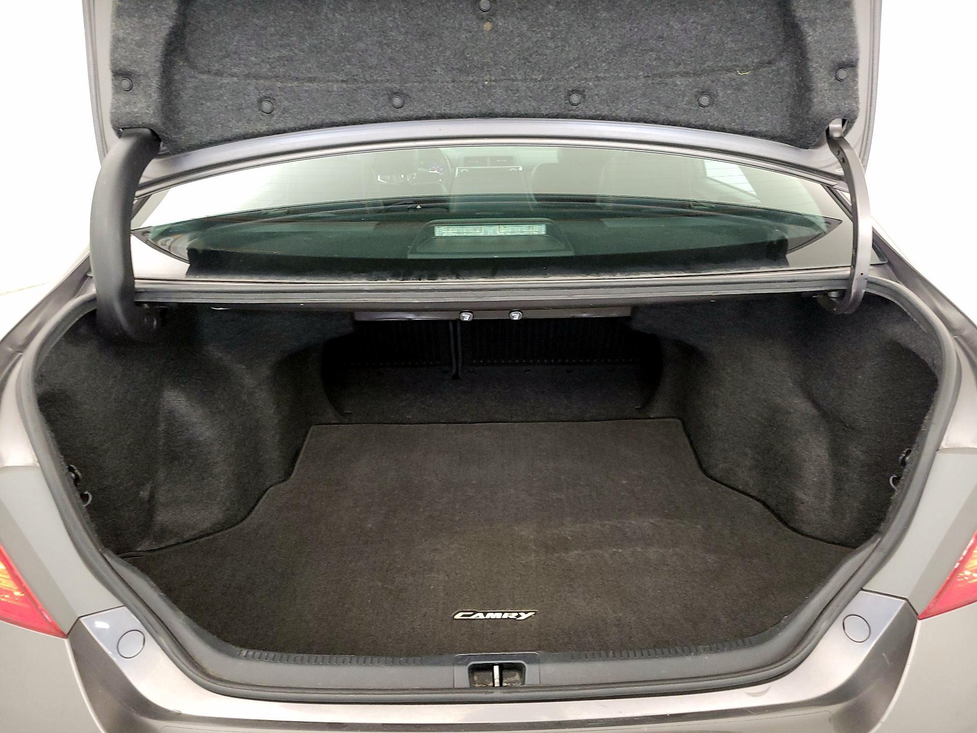 Thumbnail: 2016 Toyota Camry - 20