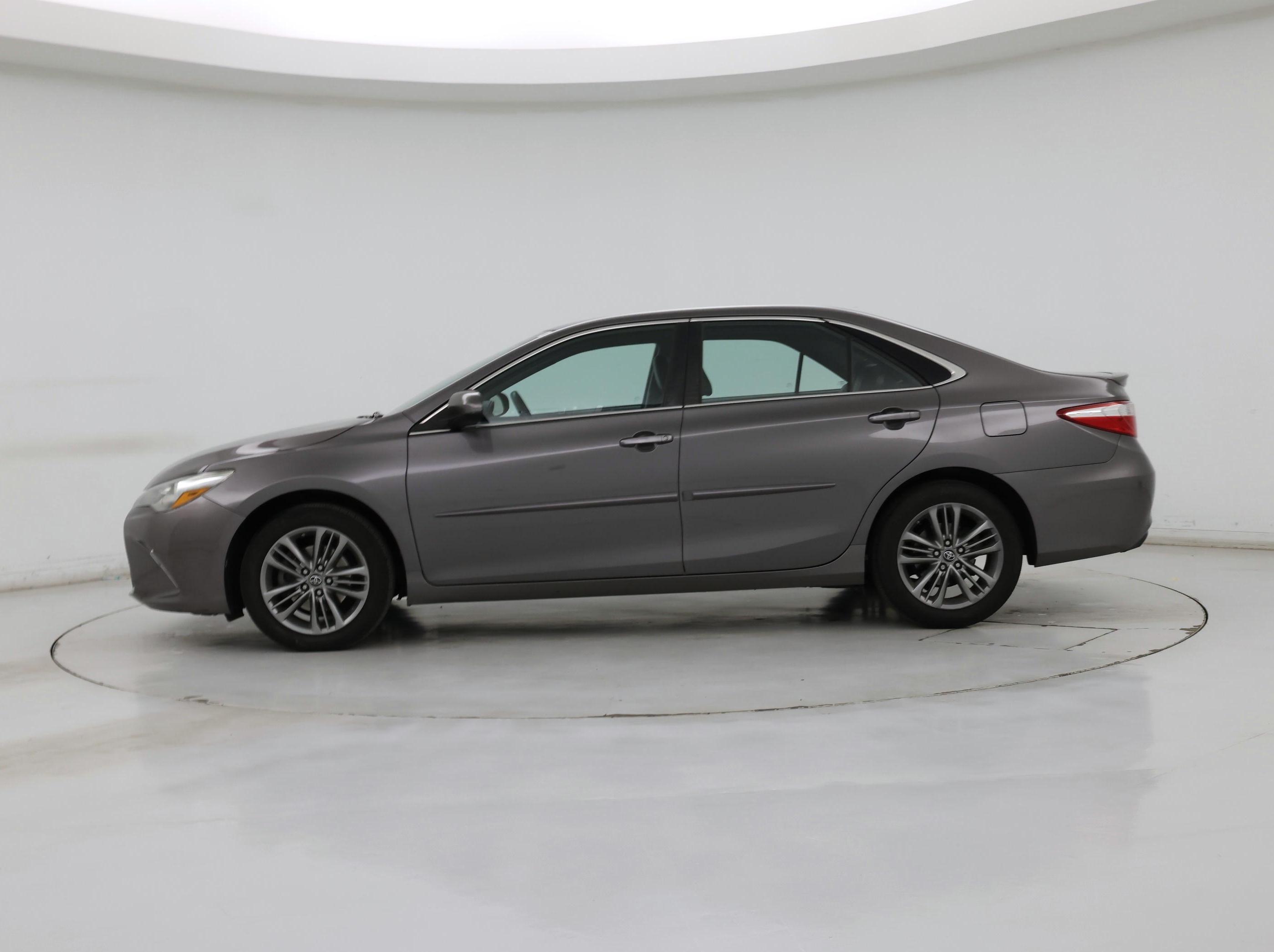 Thumbnail: 2016 Toyota Camry - 3