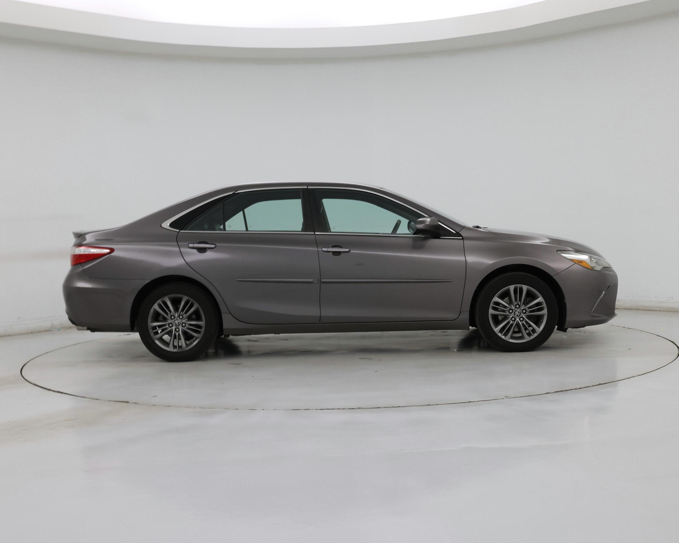 Thumbnail: 2016 Toyota Camry - 7