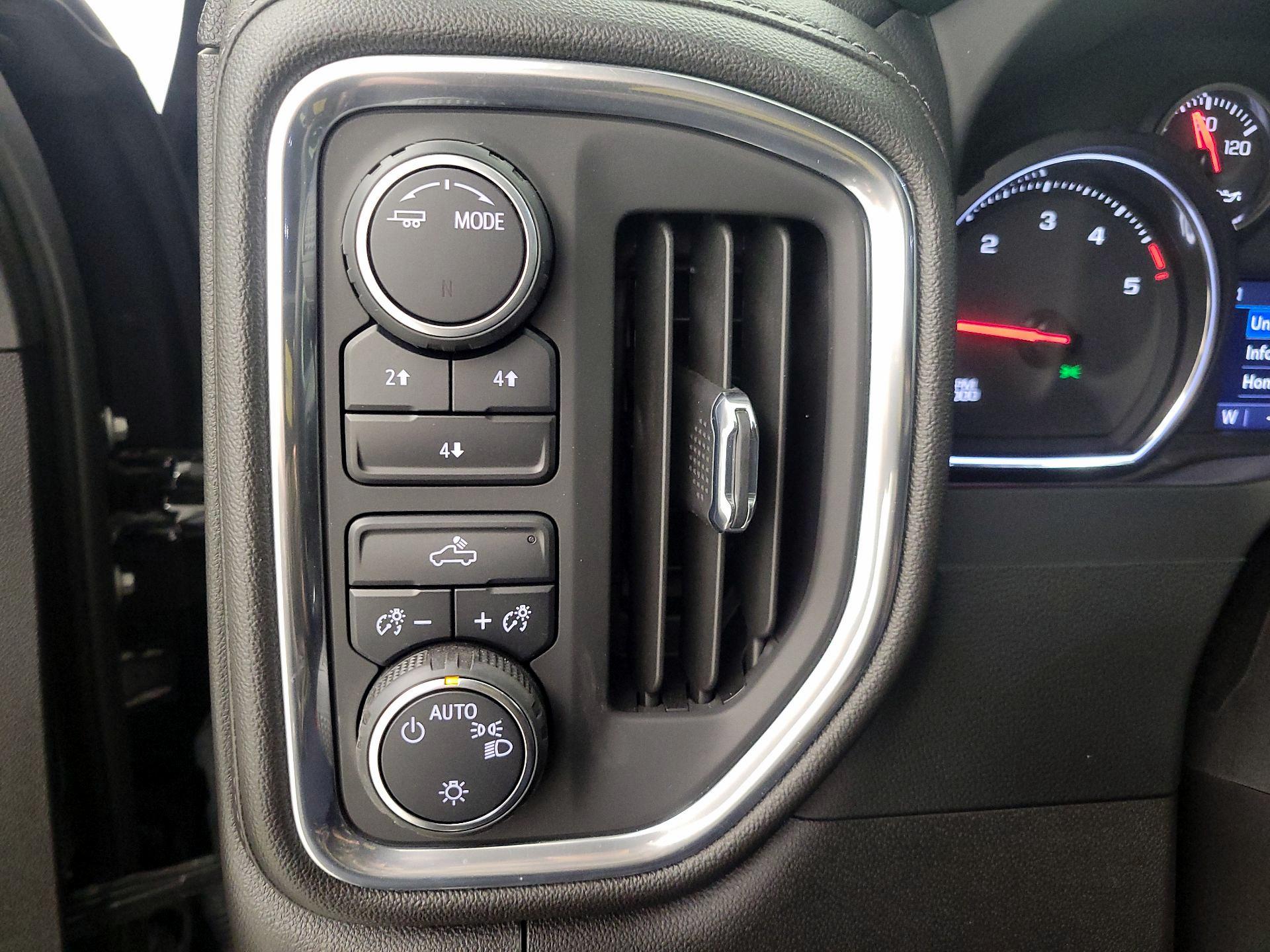 Thumbnail: 2022 Chevrolet Silverado 2500 - 13