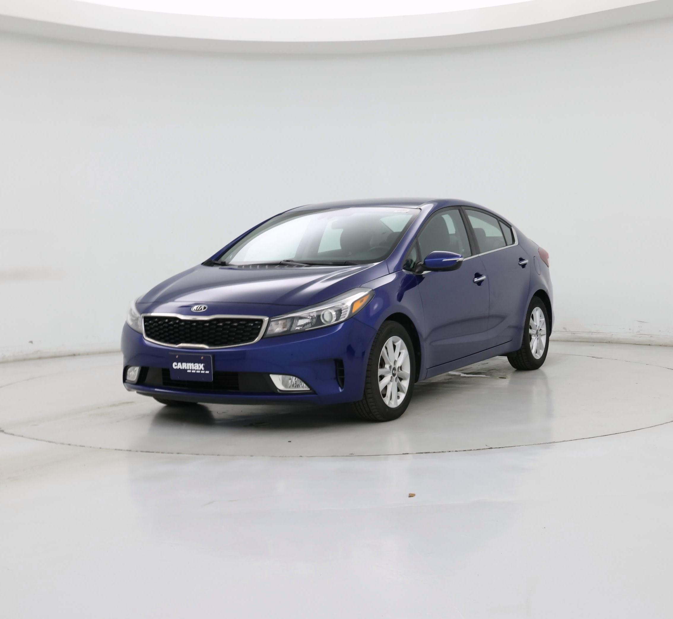 Thumbnail: 2017 Kia Forte - 4