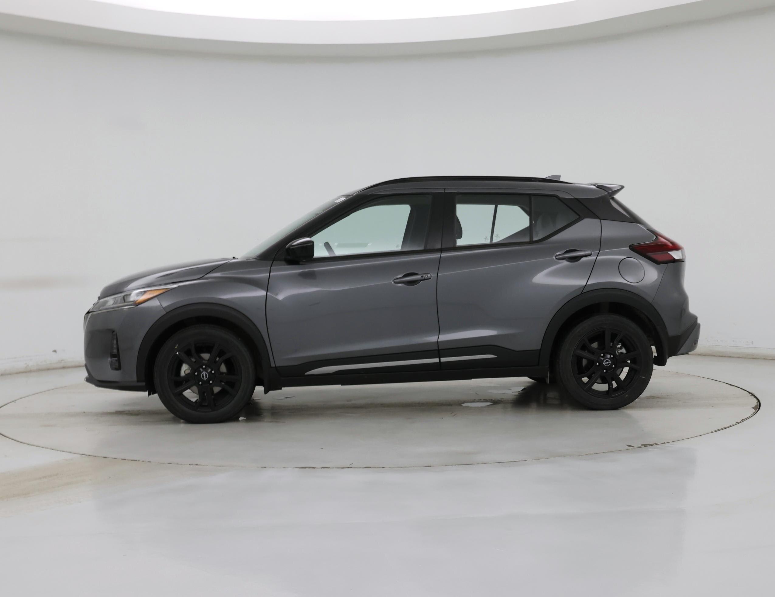 Thumbnail: 2024 Nissan Kicks - 3