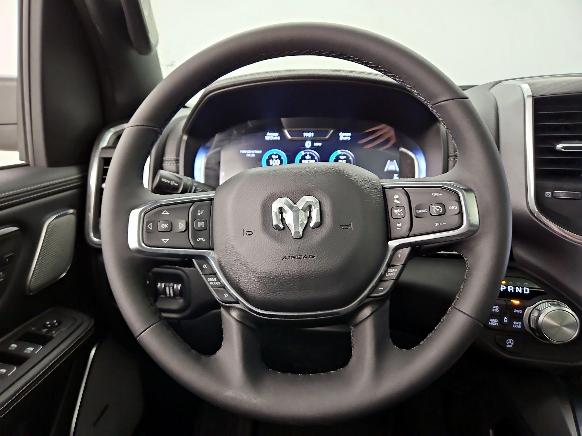 Thumbnail: 2025 RAM 1500 - 10