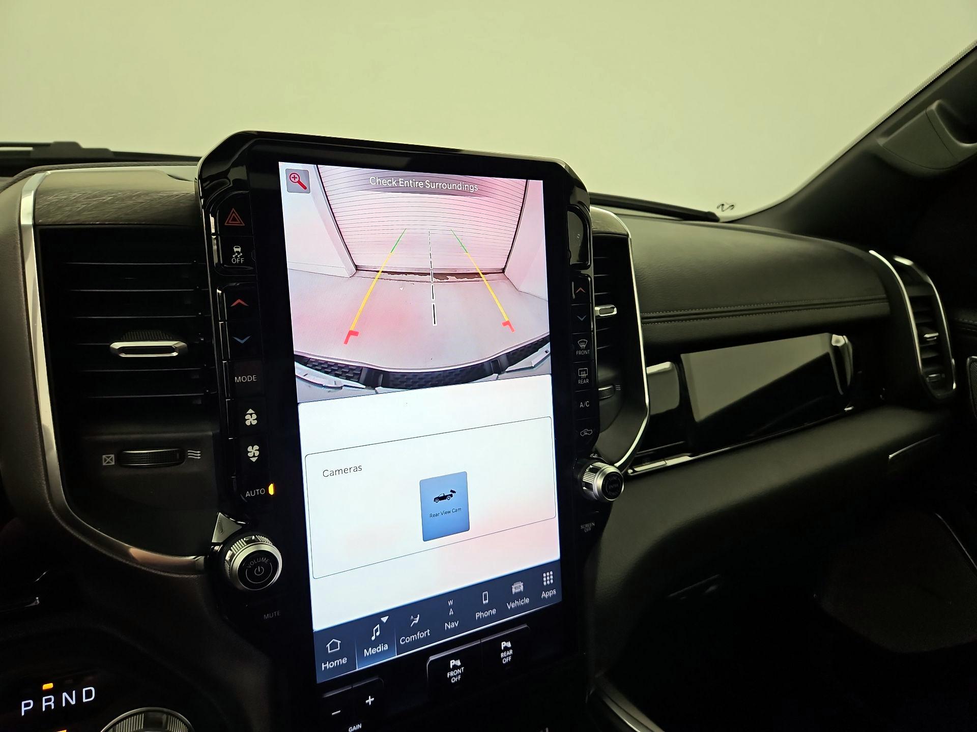 Thumbnail: 2025 RAM 1500 - 15