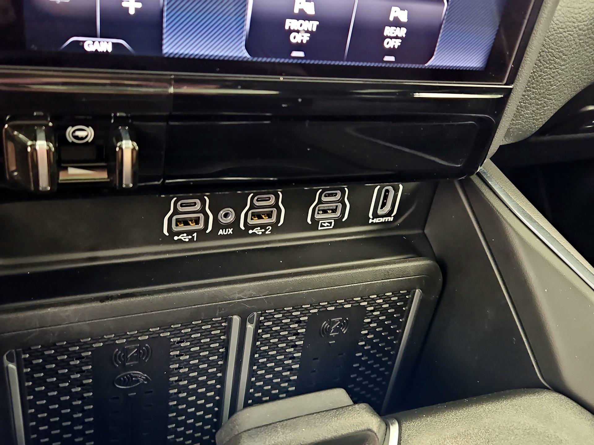 Thumbnail: 2025 RAM 1500 - 19