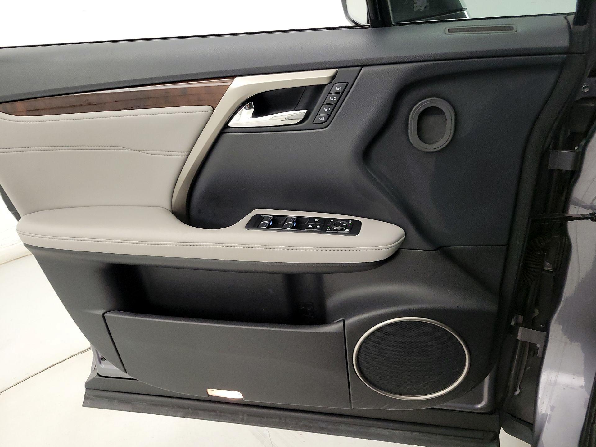 Thumbnail: 2017 Lexus RX - 12