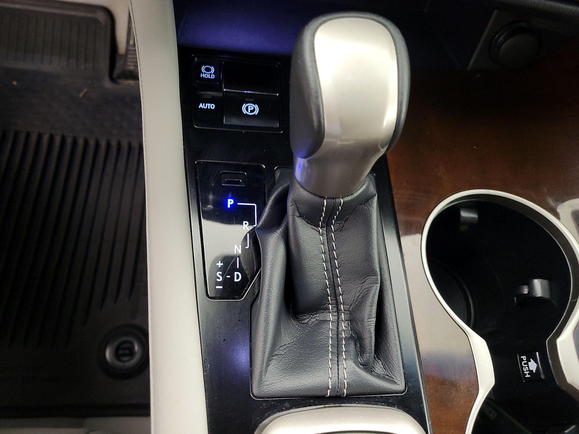 Thumbnail: 2017 Lexus RX - 18