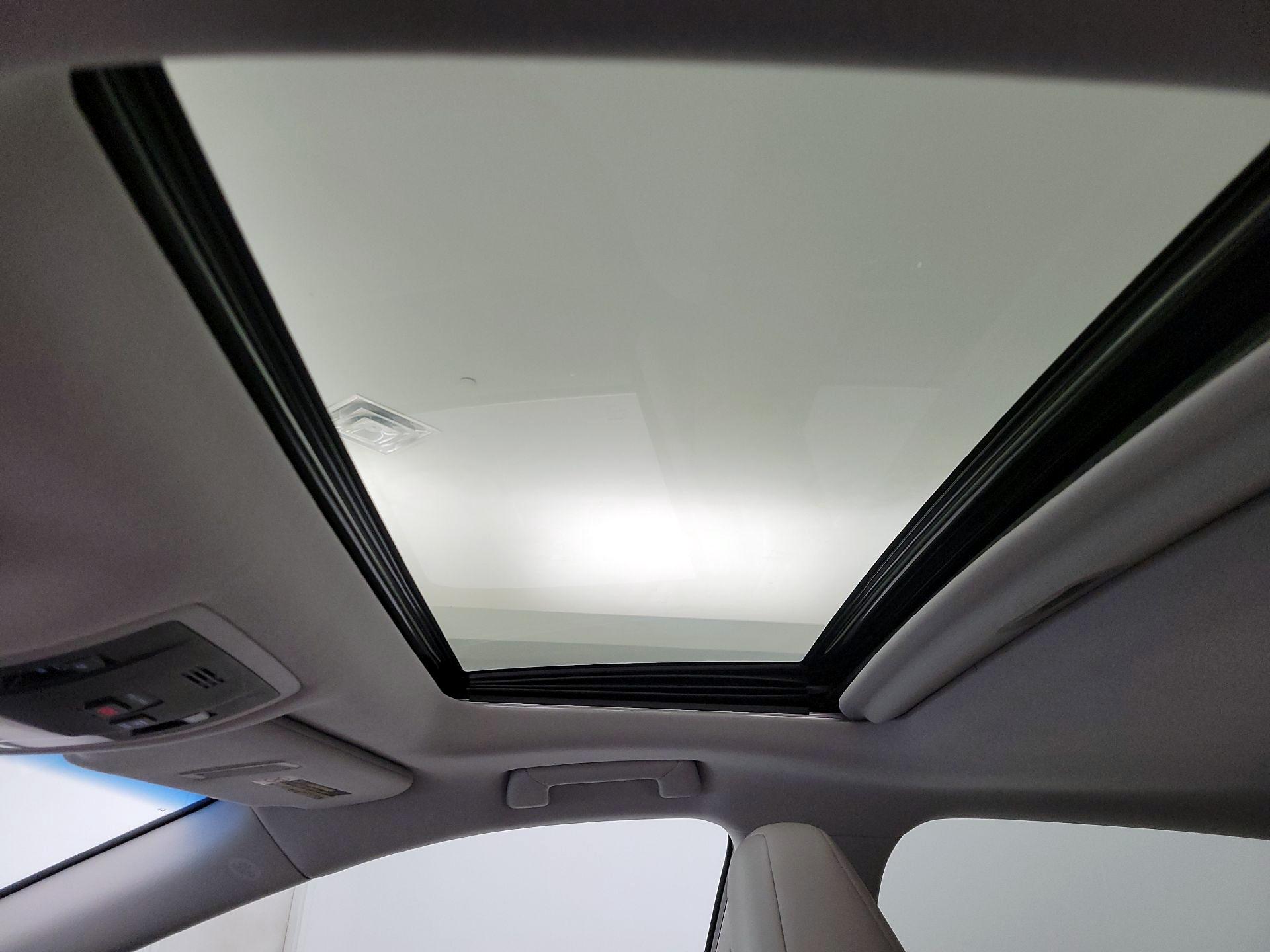 Thumbnail: 2017 Lexus RX - 20