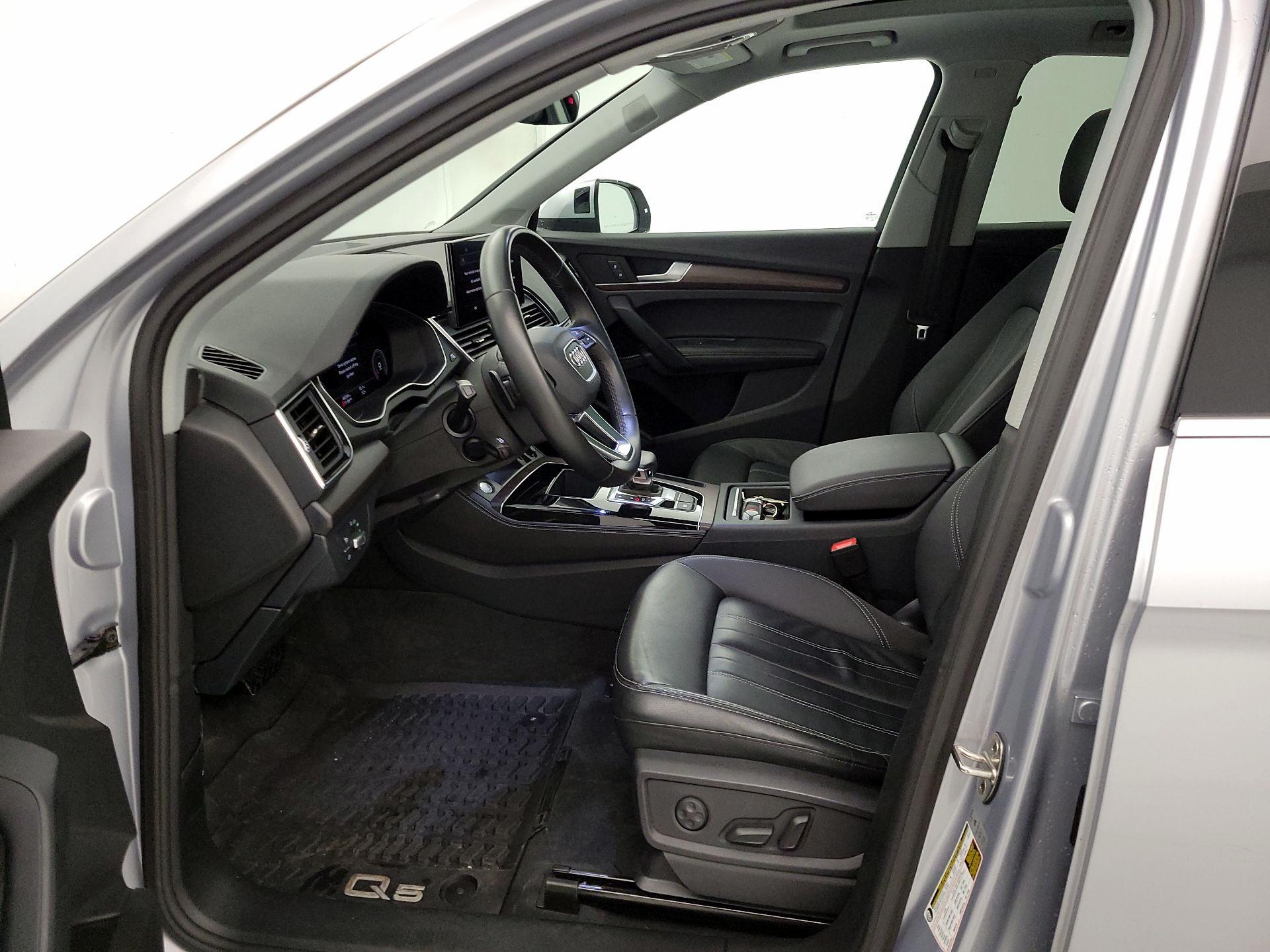 Thumbnail: 2022 Audi Q5 - 11