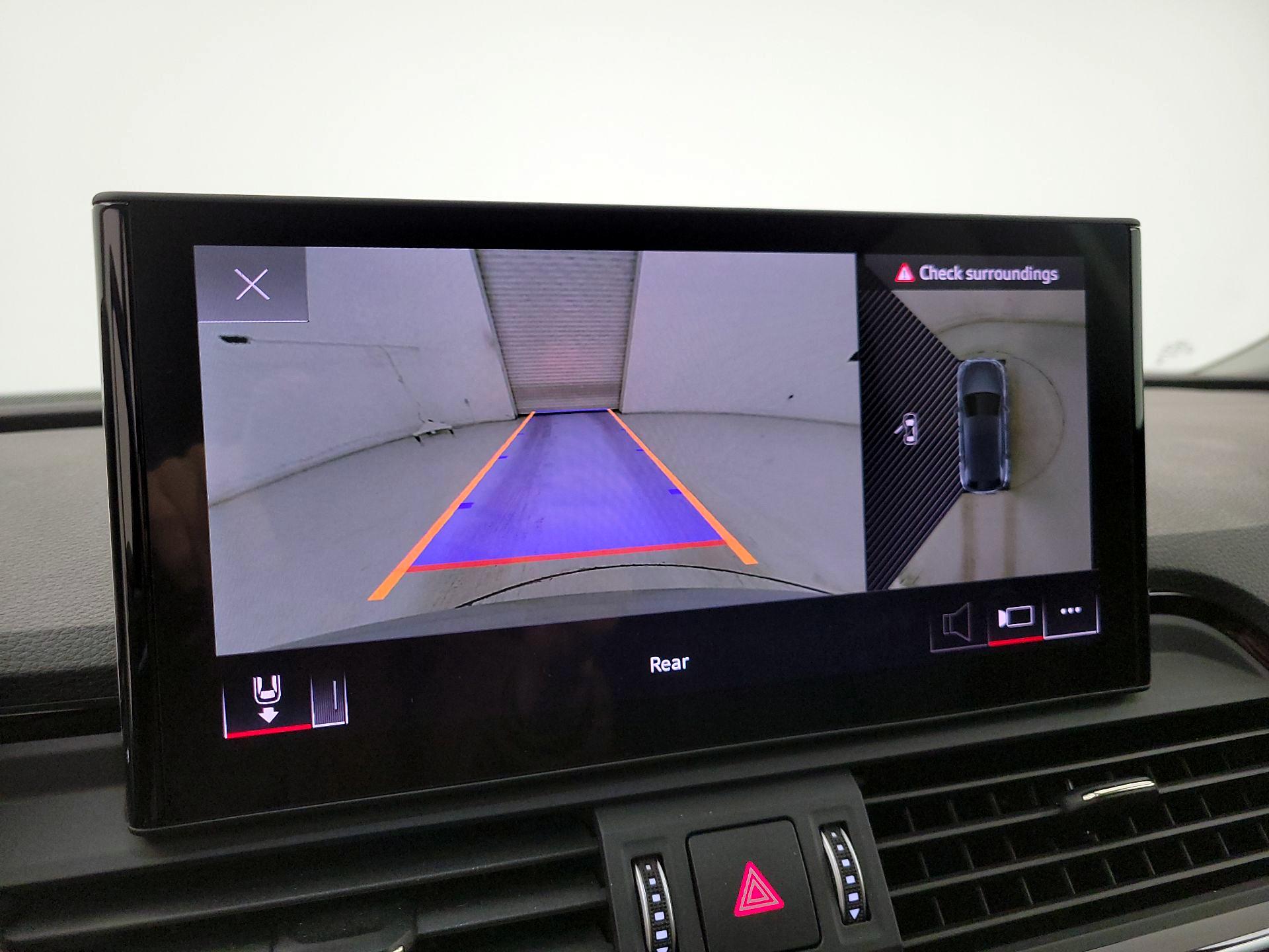 Thumbnail: 2022 Audi Q5 - 14