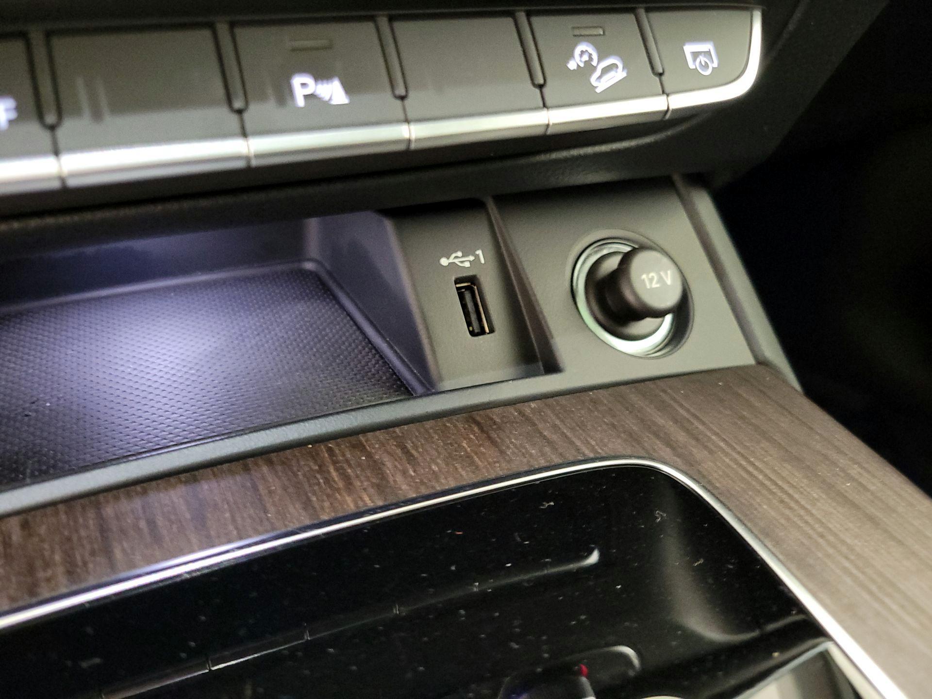 Thumbnail: 2022 Audi Q5 - 18