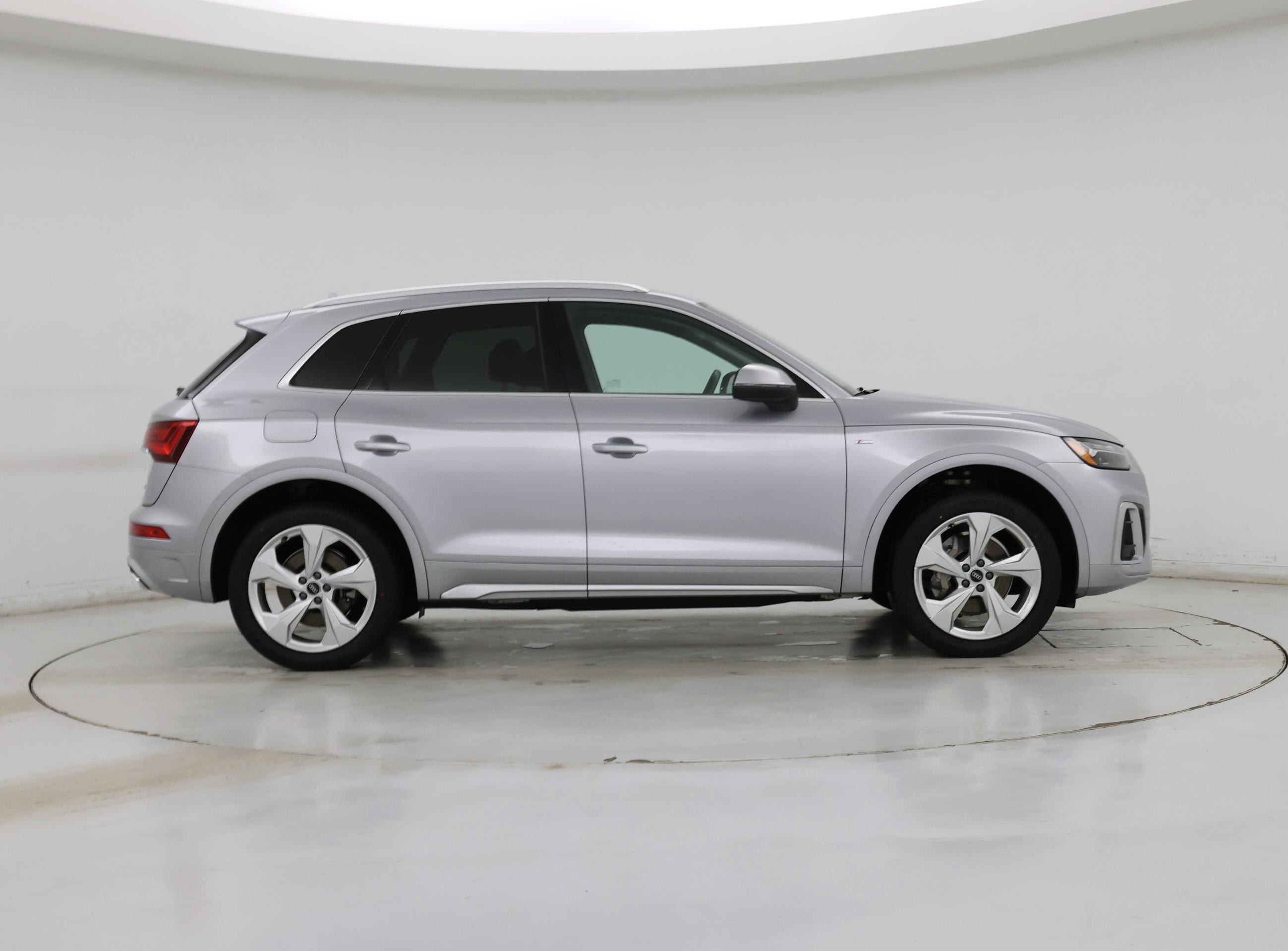 Thumbnail: 2022 Audi Q5 - 7